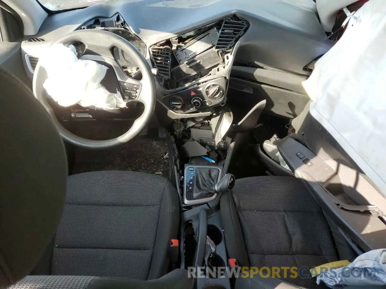 8 fotografías del automóvil dañado 3KPC24A60ME128964 HYUNDAI ACCENT 2021