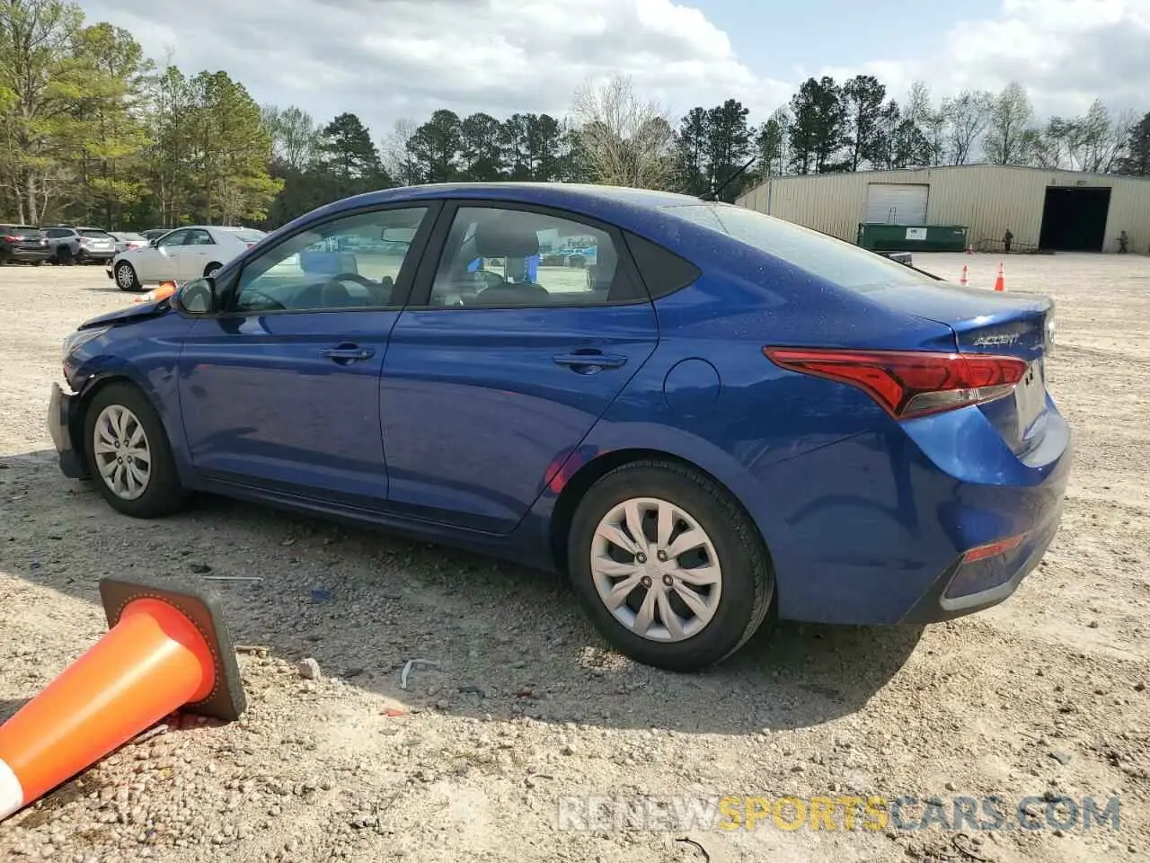 2 fotografías del automóvil dañado 3KPC24A60ME136966 HYUNDAI ACCENT 2021