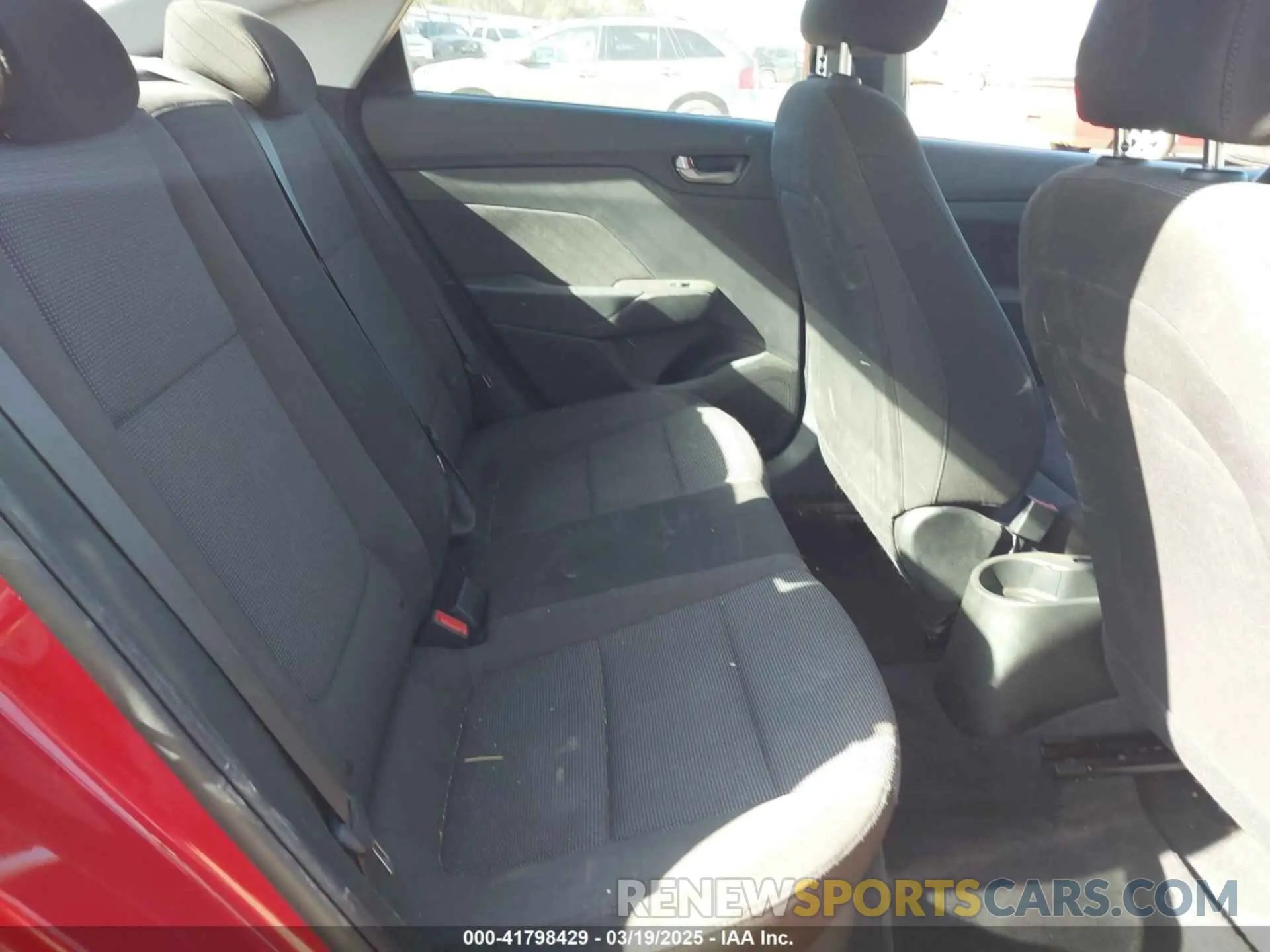 8 fotografías del automóvil dañado 3KPC24A60ME139348 HYUNDAI ACCENT 2021