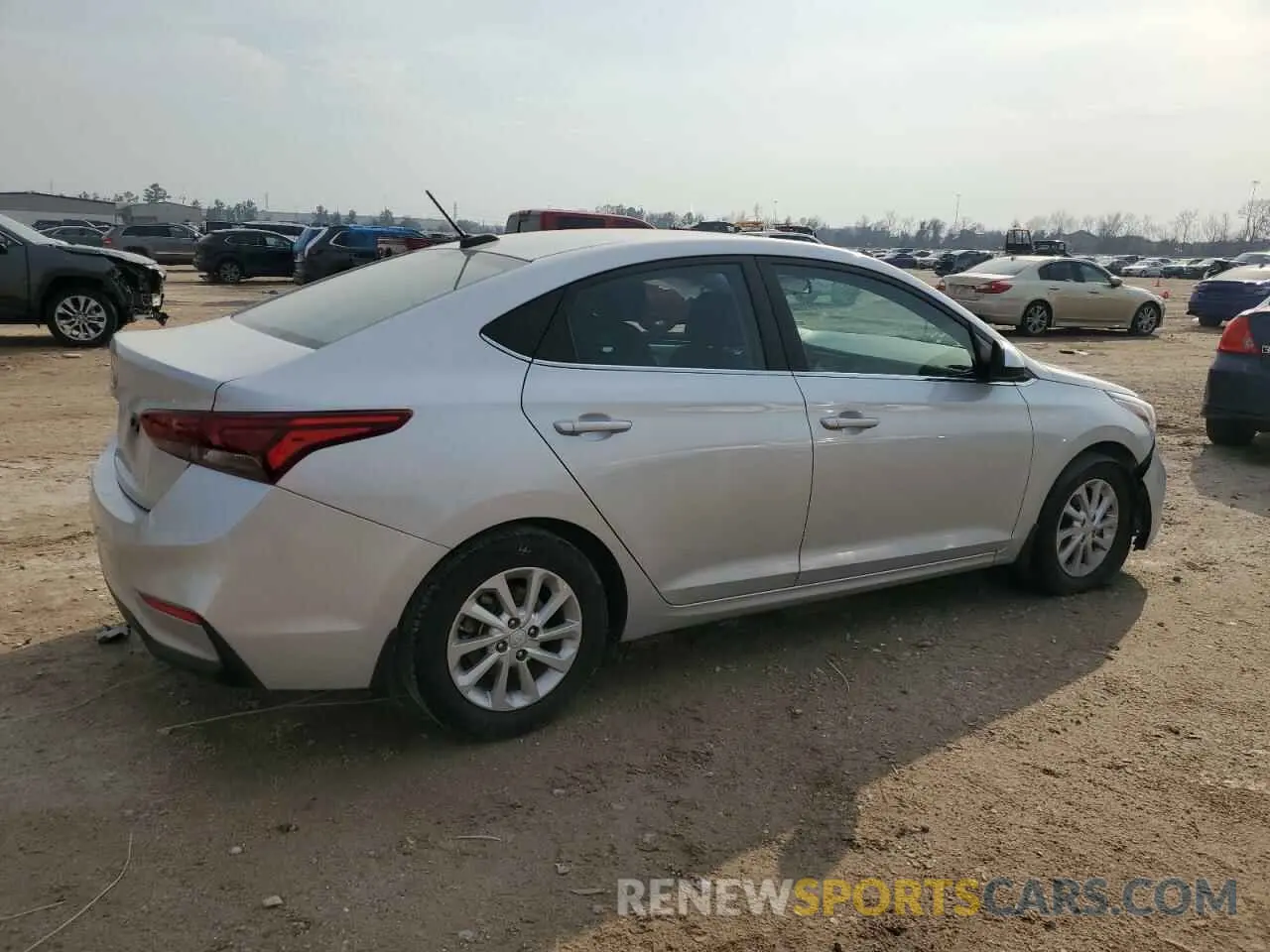 3 fotografías del automóvil dañado 3KPC24A60ME150480 HYUNDAI ACCENT 2021