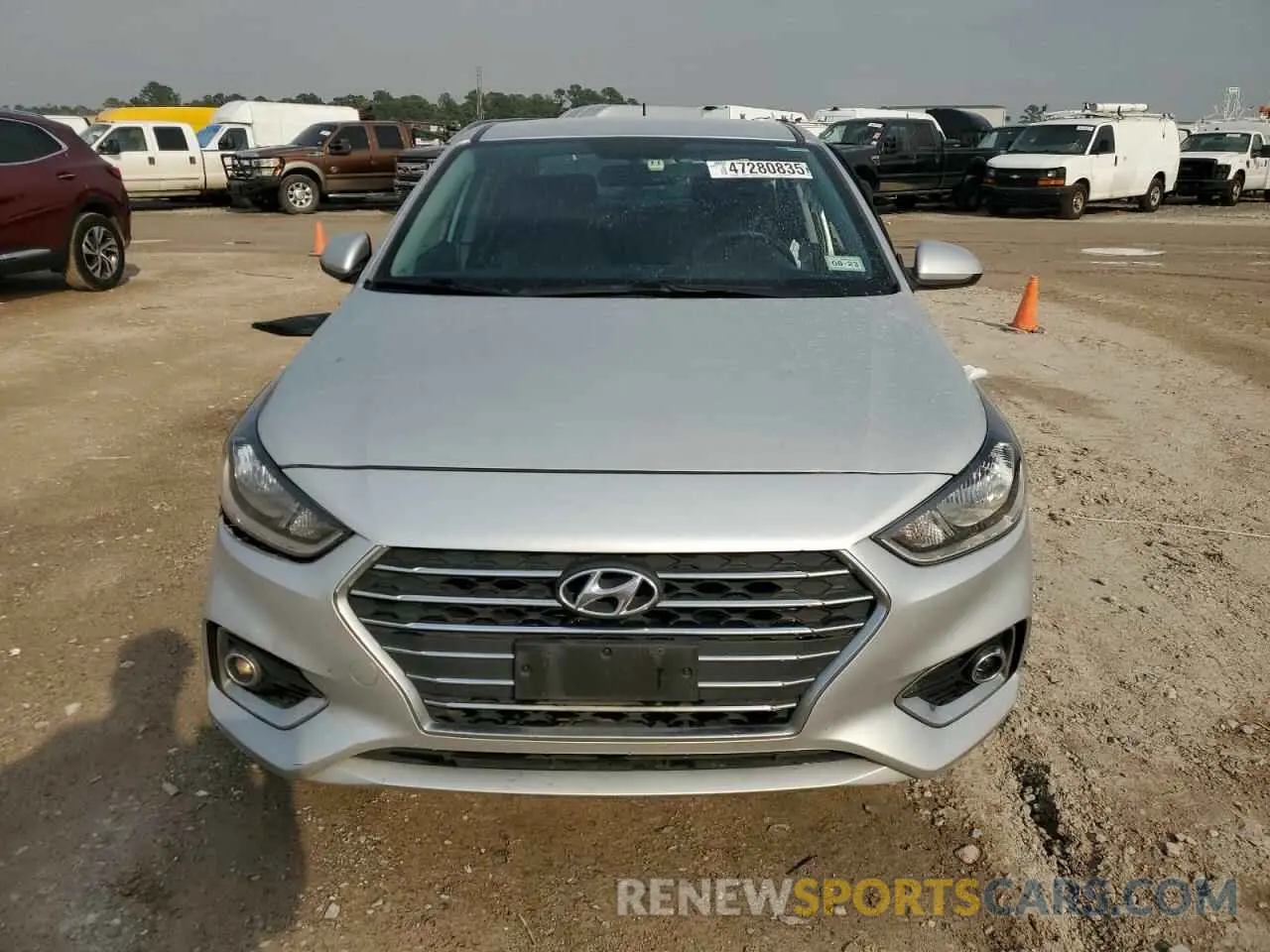 5 fotografías del automóvil dañado 3KPC24A60ME150480 HYUNDAI ACCENT 2021