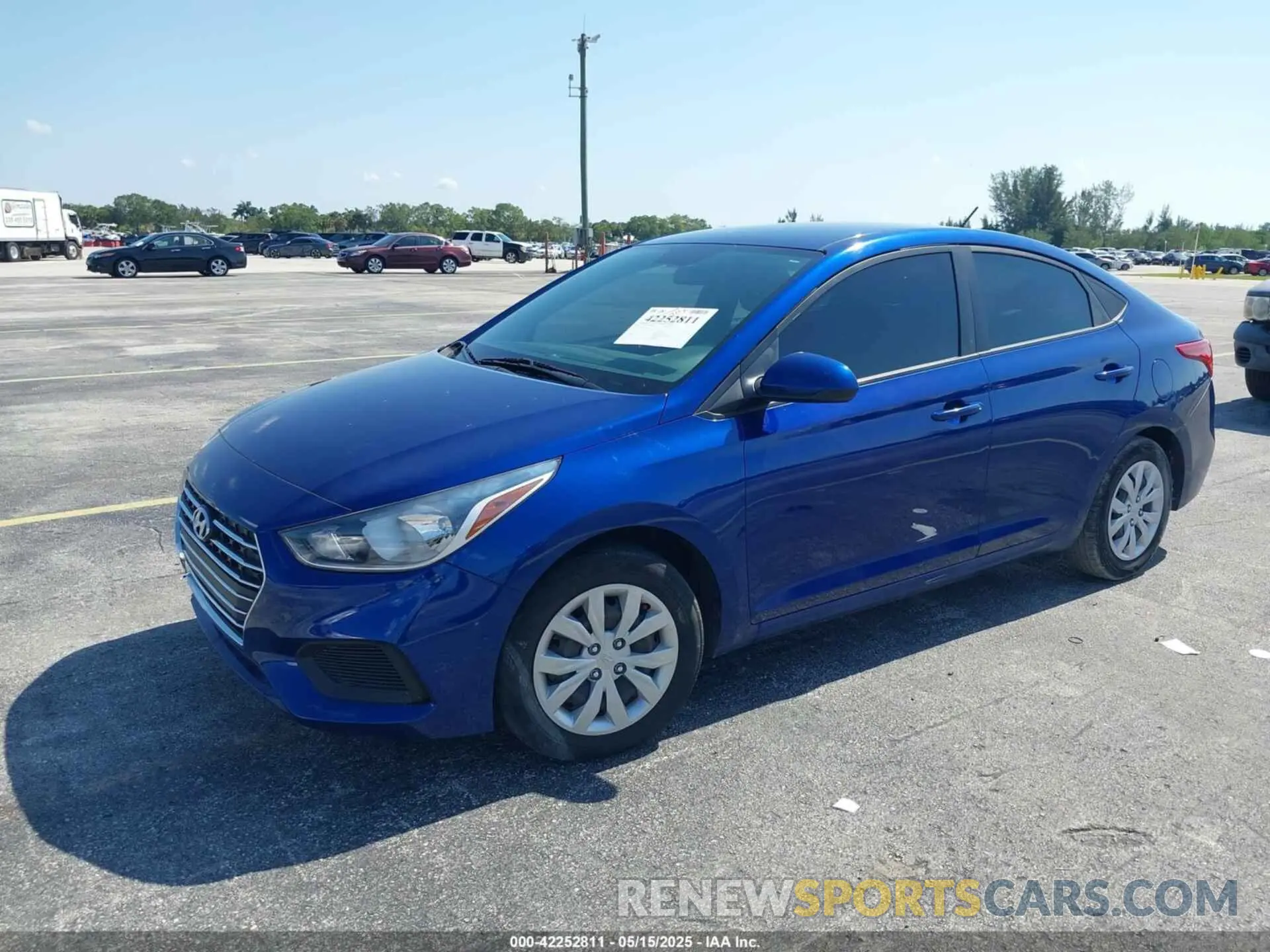 2 fotografías del automóvil dañado 3KPC24A62ME130733 HYUNDAI ACCENT 2021