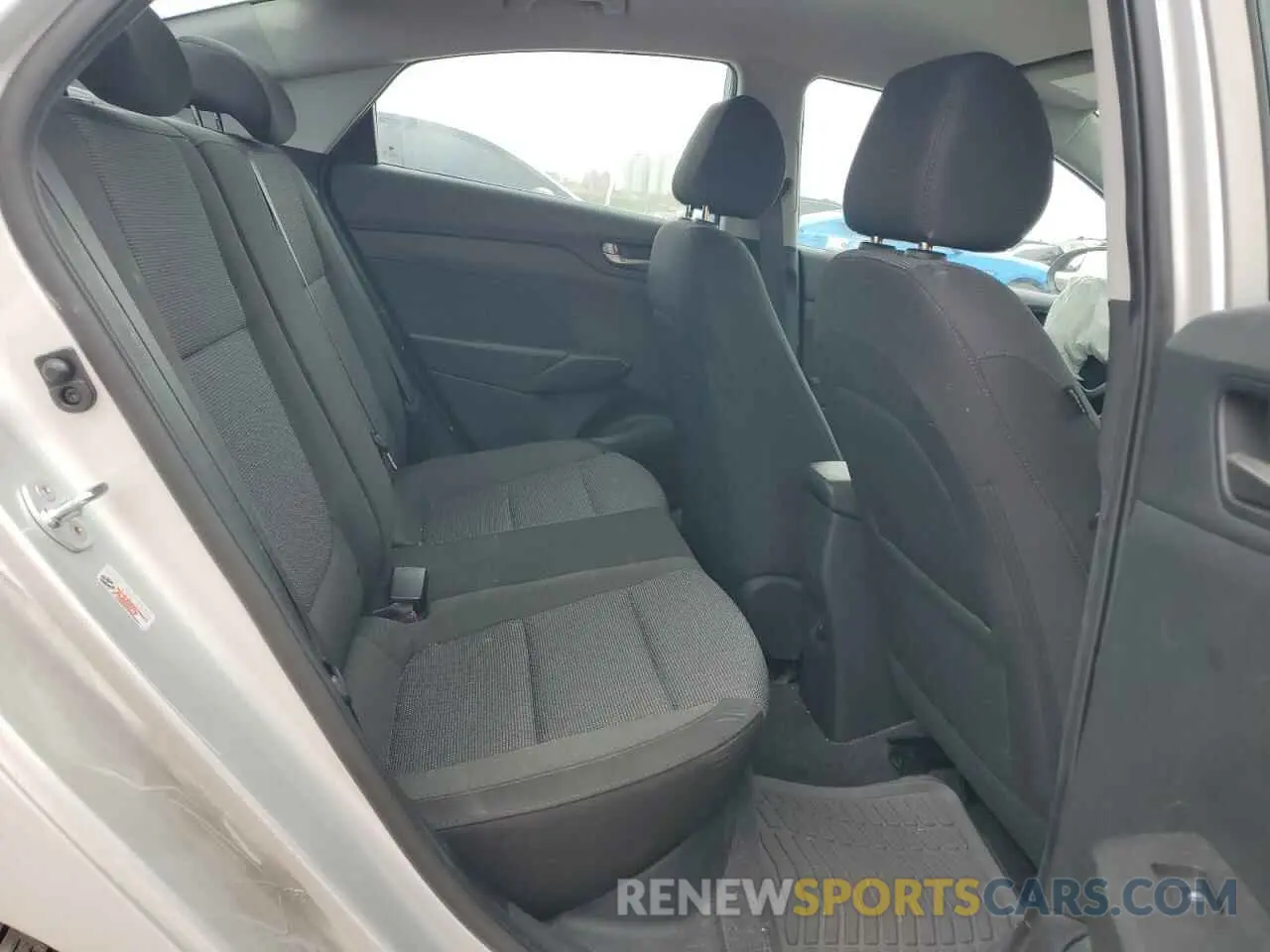 11 fotografías del automóvil dañado 3KPC24A63ME139568 HYUNDAI ACCENT 2021