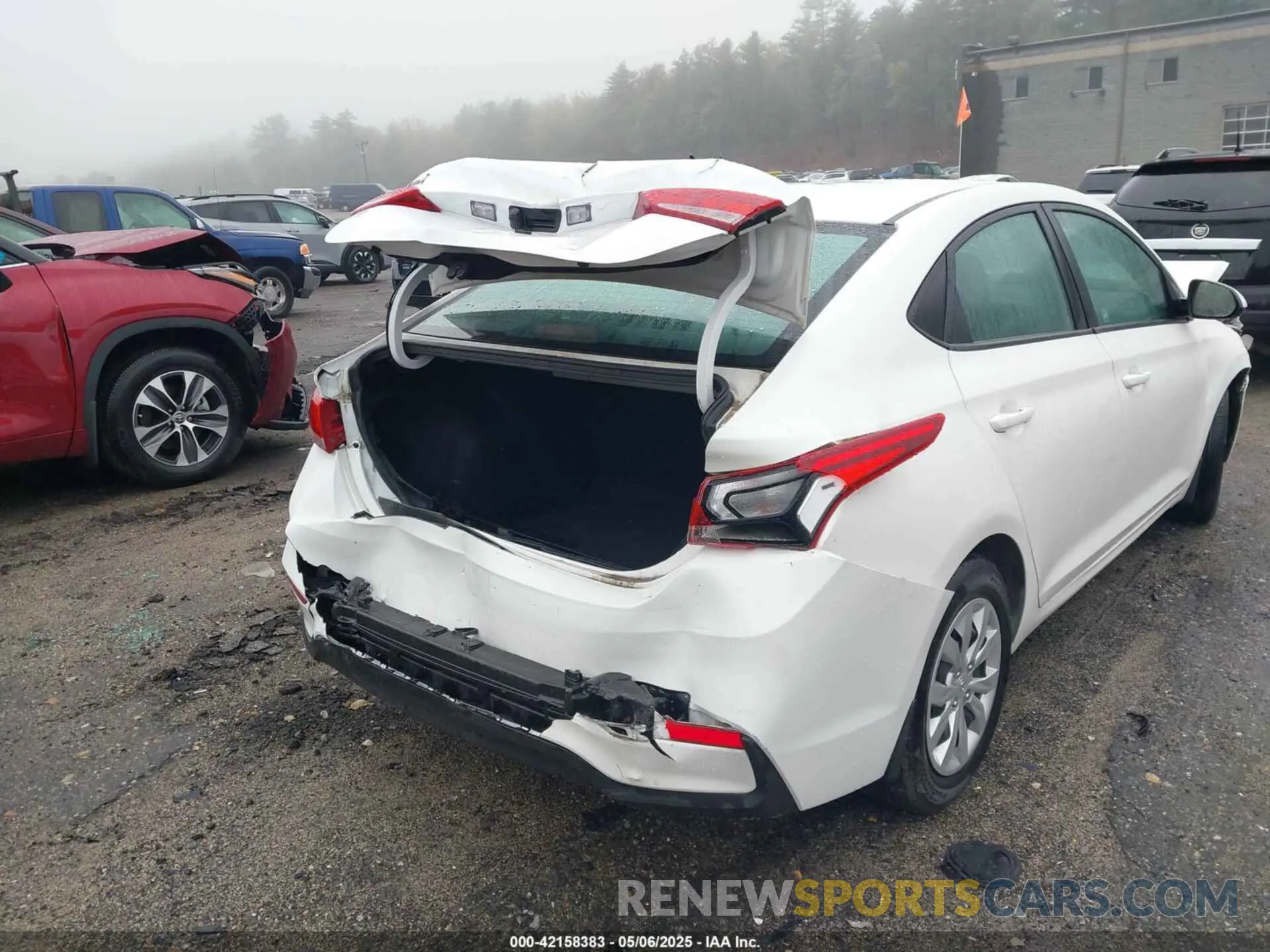 16 fotografías del automóvil dañado 3KPC24A63ME152837 HYUNDAI ACCENT 2021