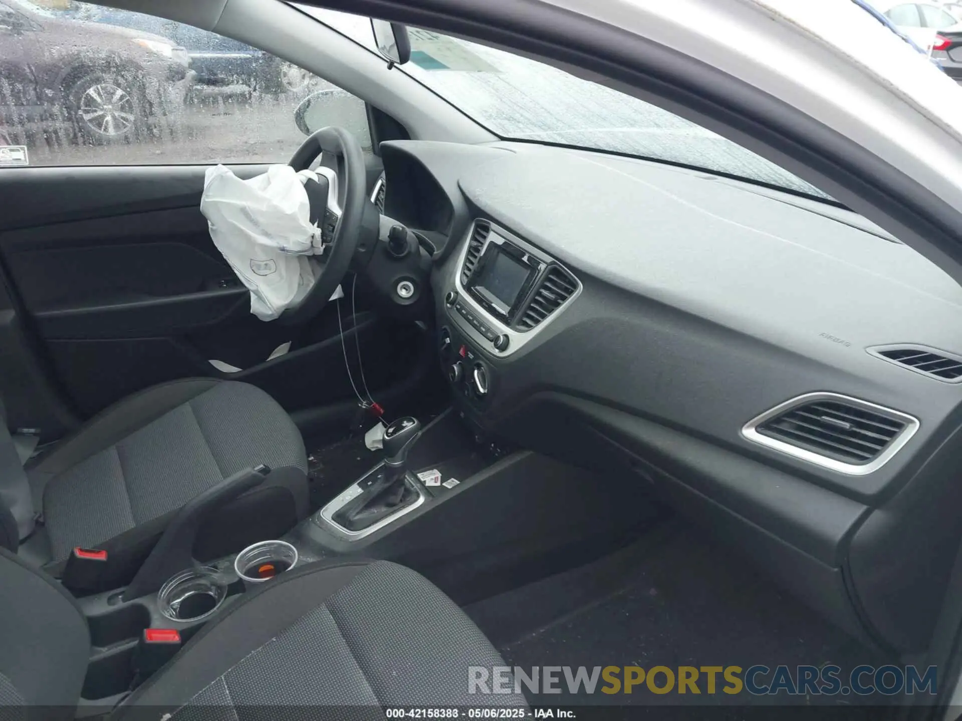 5 fotografías del automóvil dañado 3KPC24A63ME152837 HYUNDAI ACCENT 2021