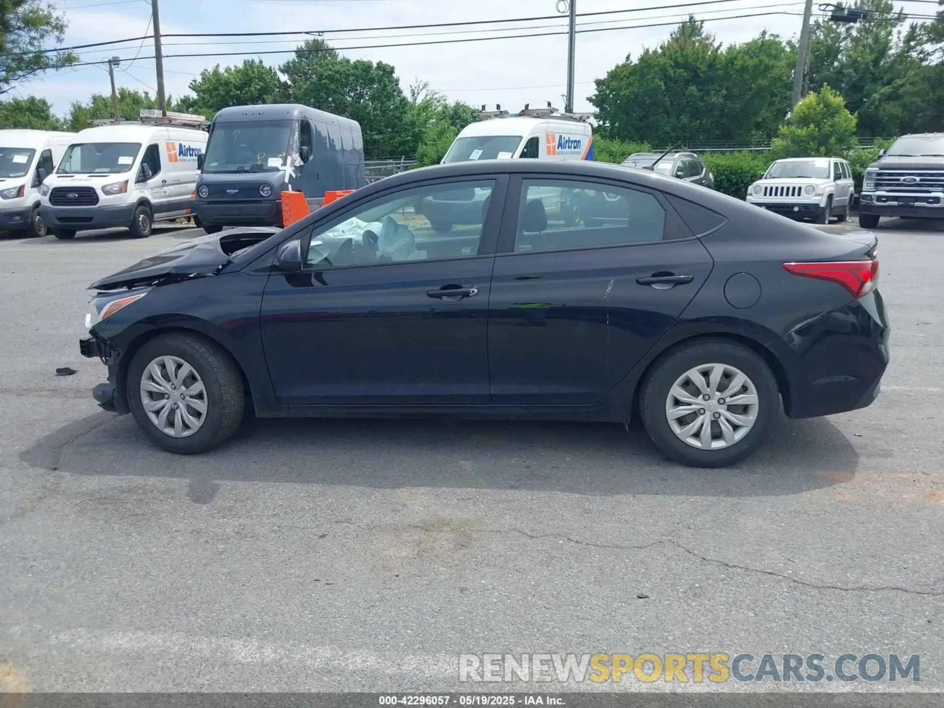 14 fotografías del automóvil dañado 3KPC24A64ME130636 HYUNDAI ACCENT 2021