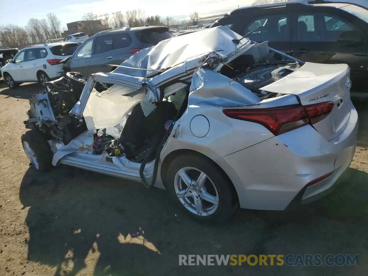 2 fotografías del automóvil dañado 3KPC24A64ME132225 HYUNDAI ACCENT 2021