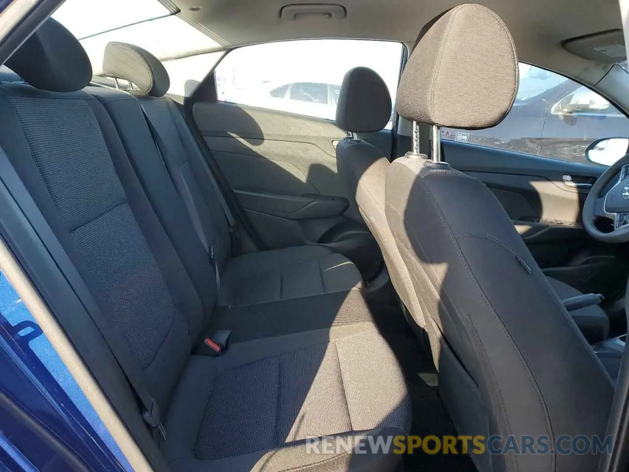 10 fotografías del automóvil dañado 3KPC24A64ME136615 HYUNDAI ACCENT 2021