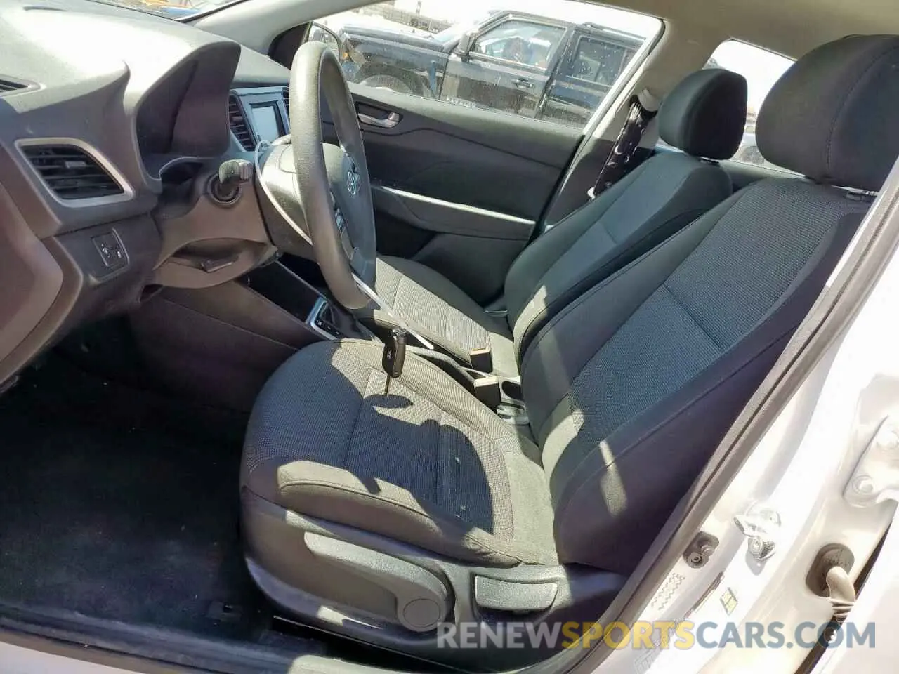 7 fotografías del automóvil dañado 3KPC24A64ME138364 HYUNDAI ACCENT 2021