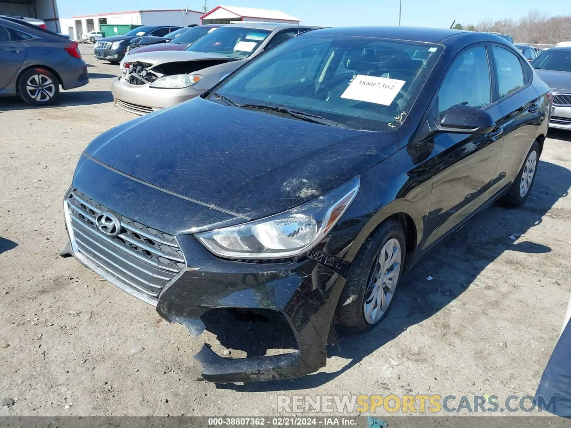 2 fotografías del automóvil dañado 3KPC24A64ME150451 HYUNDAI ACCENT 2021