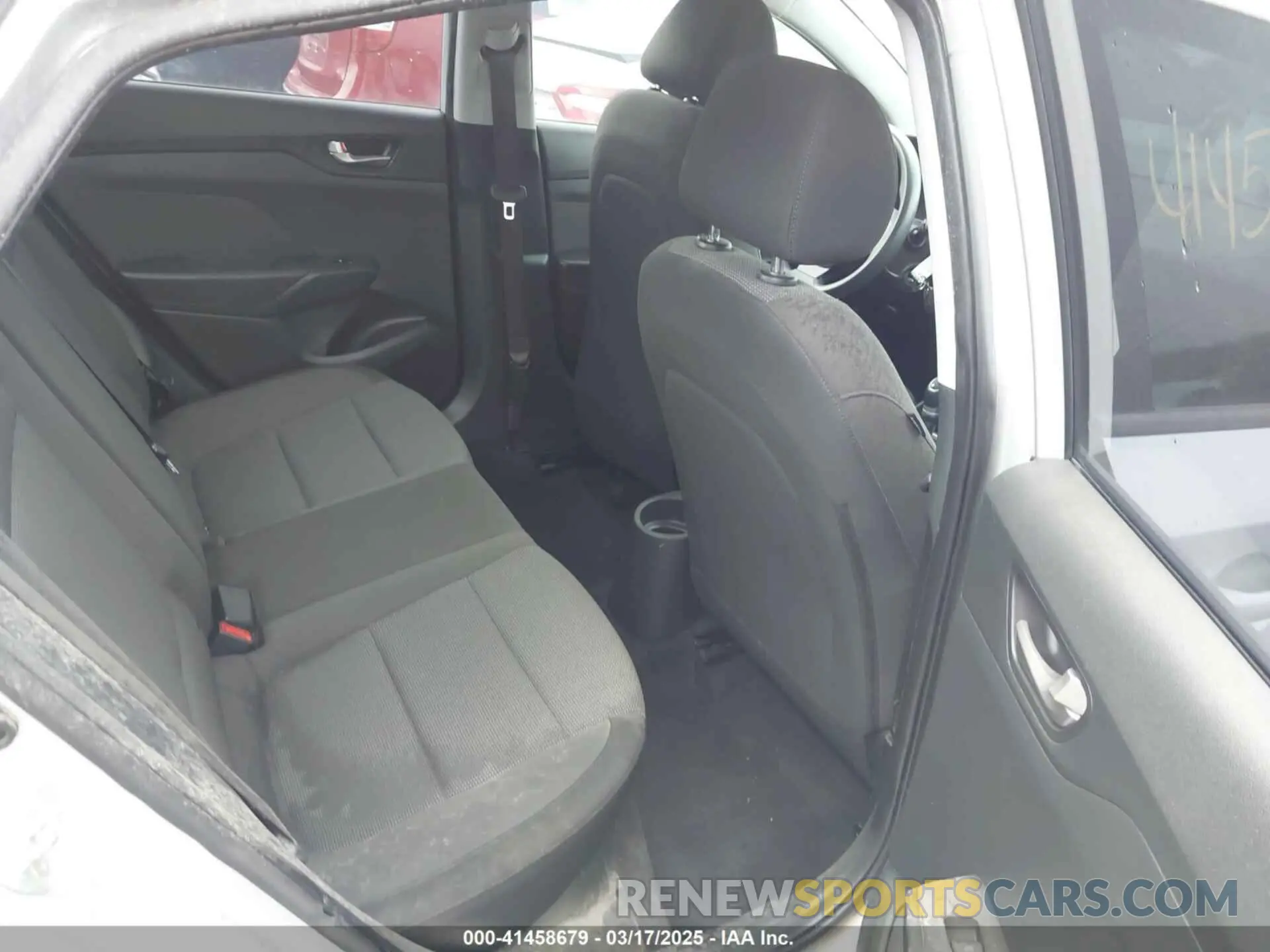 8 fotografías del automóvil dañado 3KPC24A65ME130435 HYUNDAI ACCENT 2021
