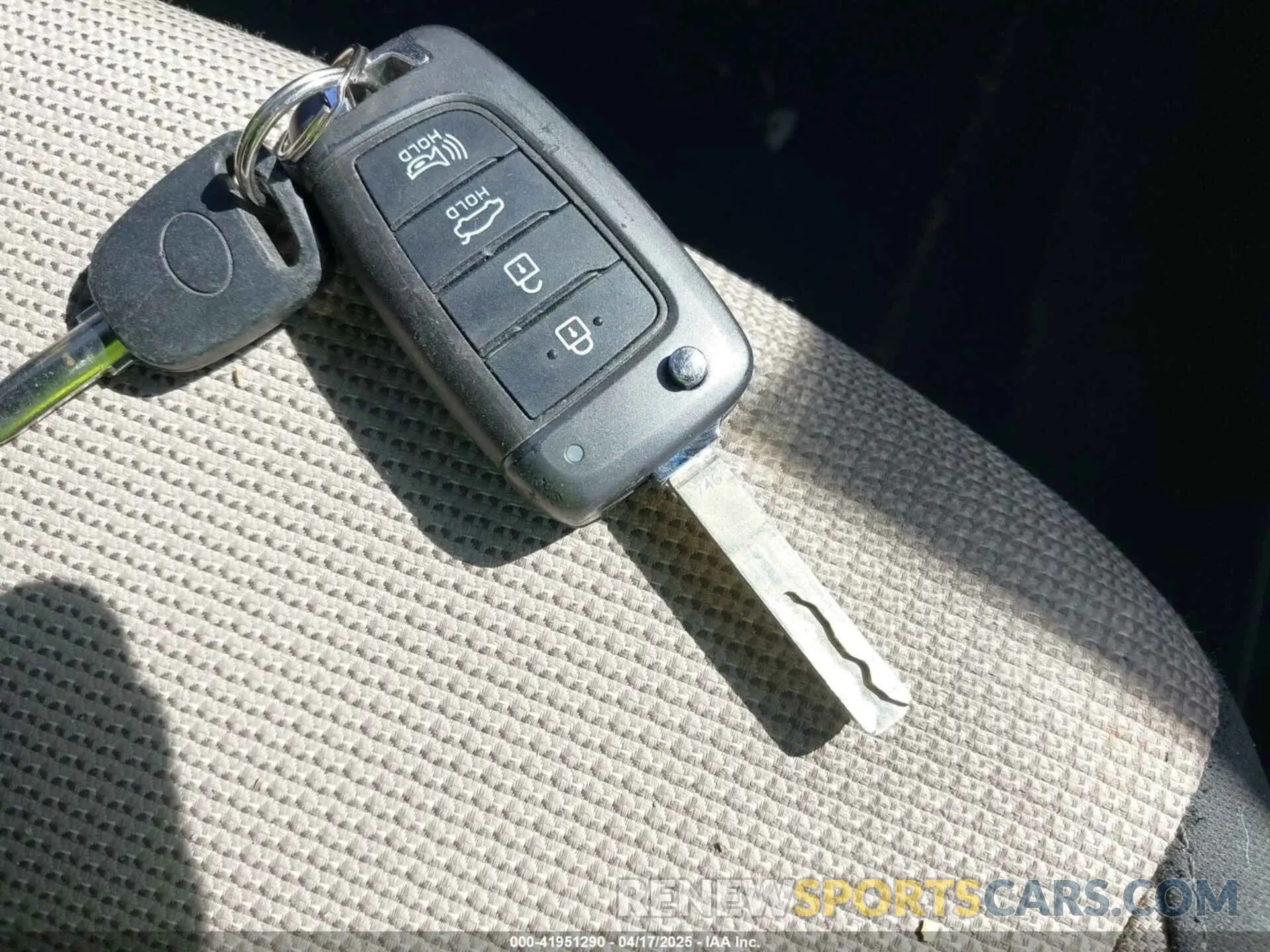11 fotografías del automóvil dañado 3KPC24A65ME137479 HYUNDAI ACCENT 2021