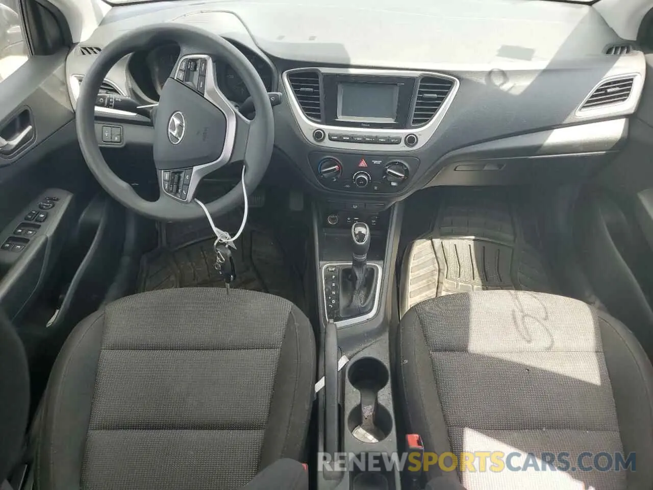 8 fotografías del automóvil dañado 3KPC24A65ME146425 HYUNDAI ACCENT 2021