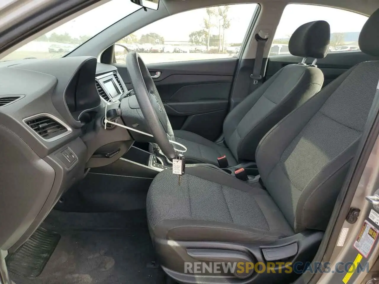 7 fotografías del automóvil dañado 3KPC24A65ME149499 HYUNDAI ACCENT 2021