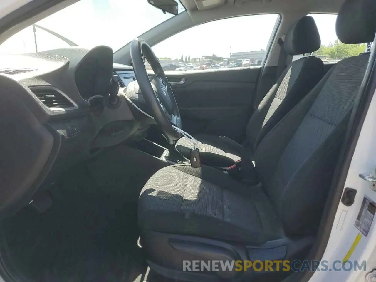 7 fotografías del automóvil dañado 3KPC24A66ME129570 HYUNDAI ACCENT 2021