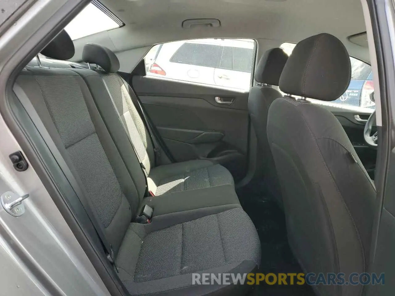 10 fotografías del automóvil dañado 3KPC24A66ME138298 HYUNDAI ACCENT 2021