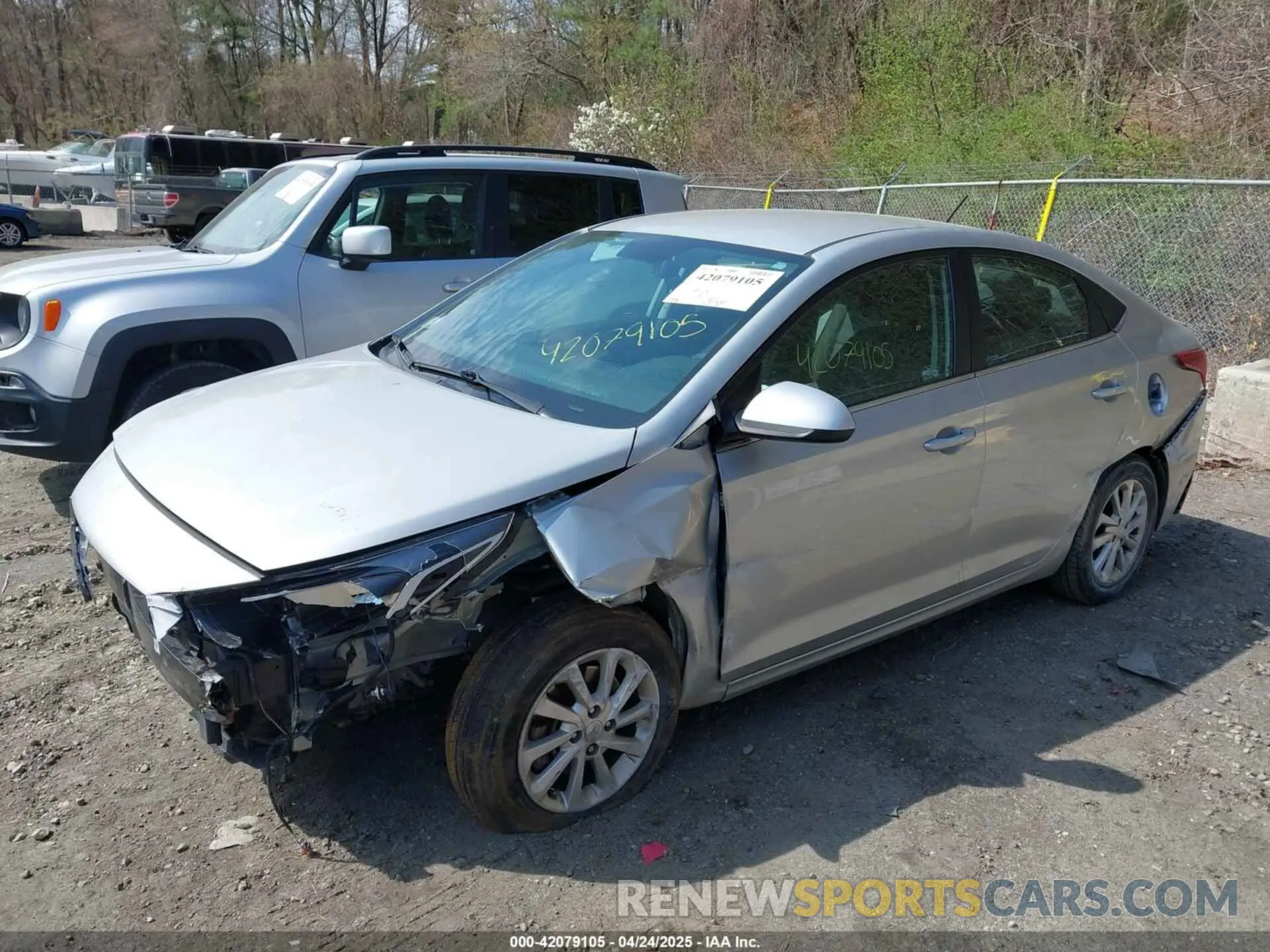 2 fotografías del automóvil dañado 3KPC24A66ME146496 HYUNDAI ACCENT 2021