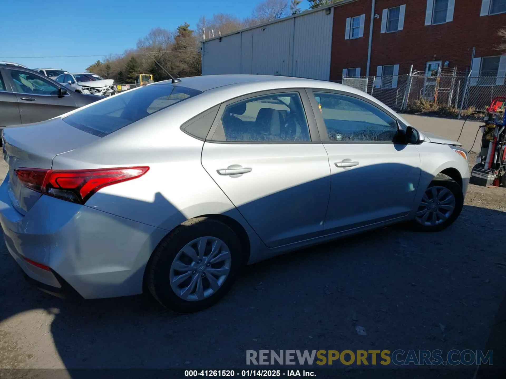 13 fotografías del automóvil dañado 3KPC24A69ME128672 HYUNDAI ACCENT 2021