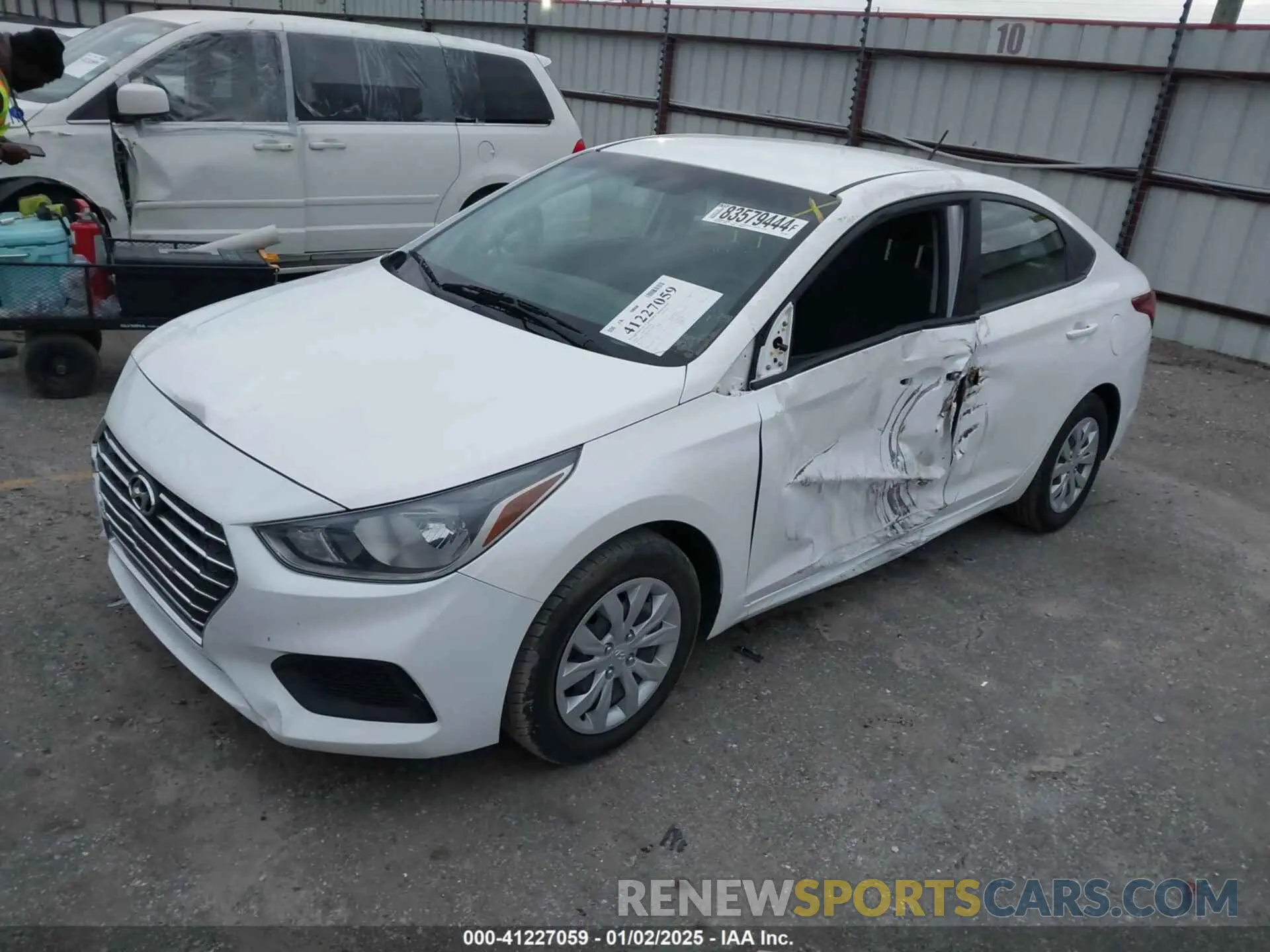 2 fotografías del automóvil dañado 3KPC24A69ME130602 HYUNDAI ACCENT 2021