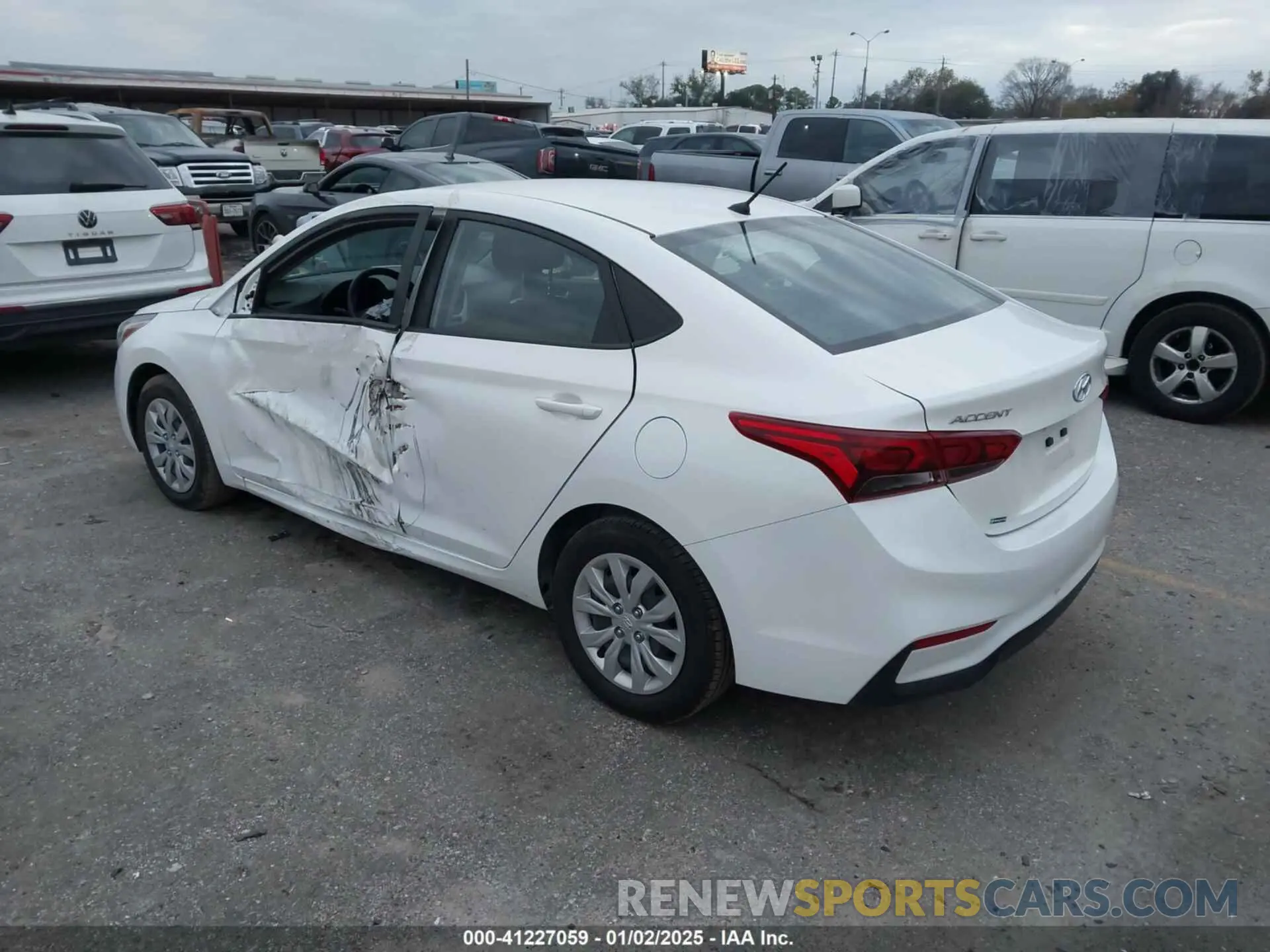 3 fotografías del automóvil dañado 3KPC24A69ME130602 HYUNDAI ACCENT 2021