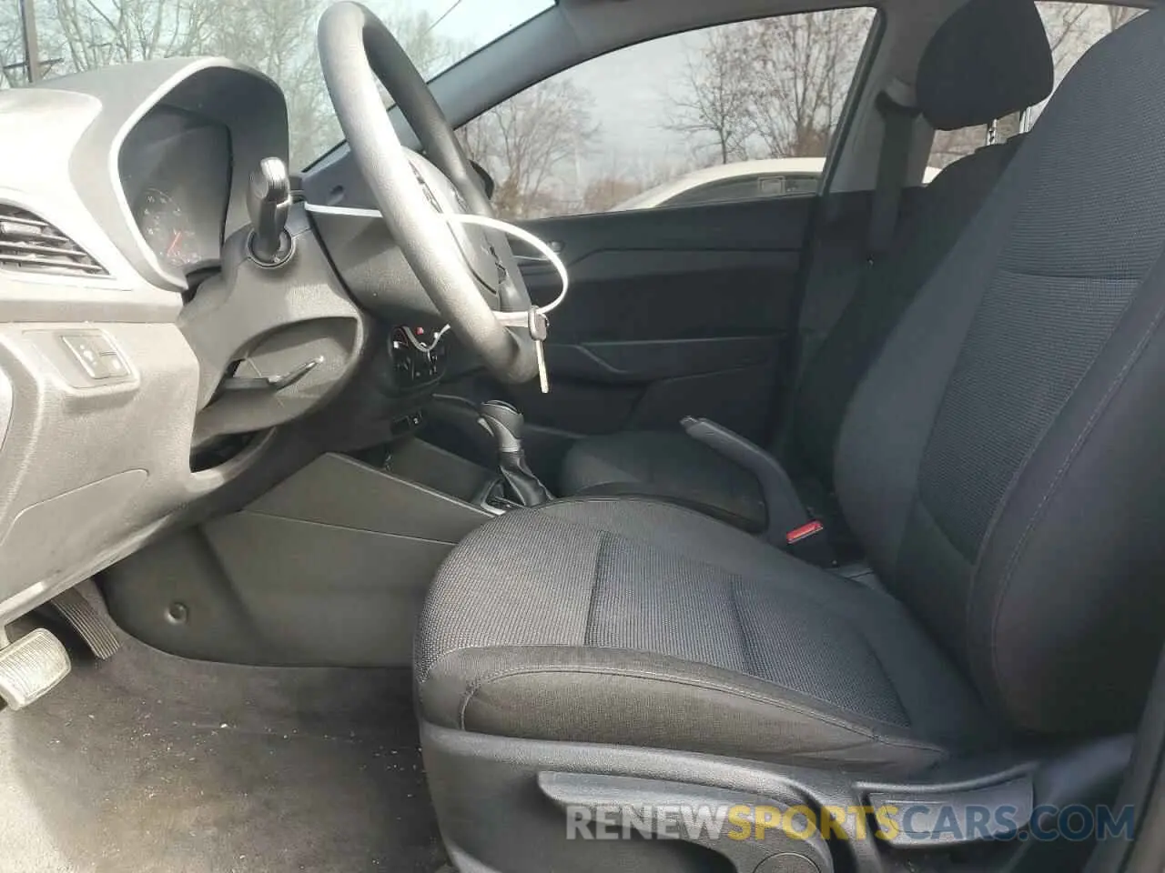 7 fotografías del automóvil dañado 3KPC24A69ME143978 HYUNDAI ACCENT 2021