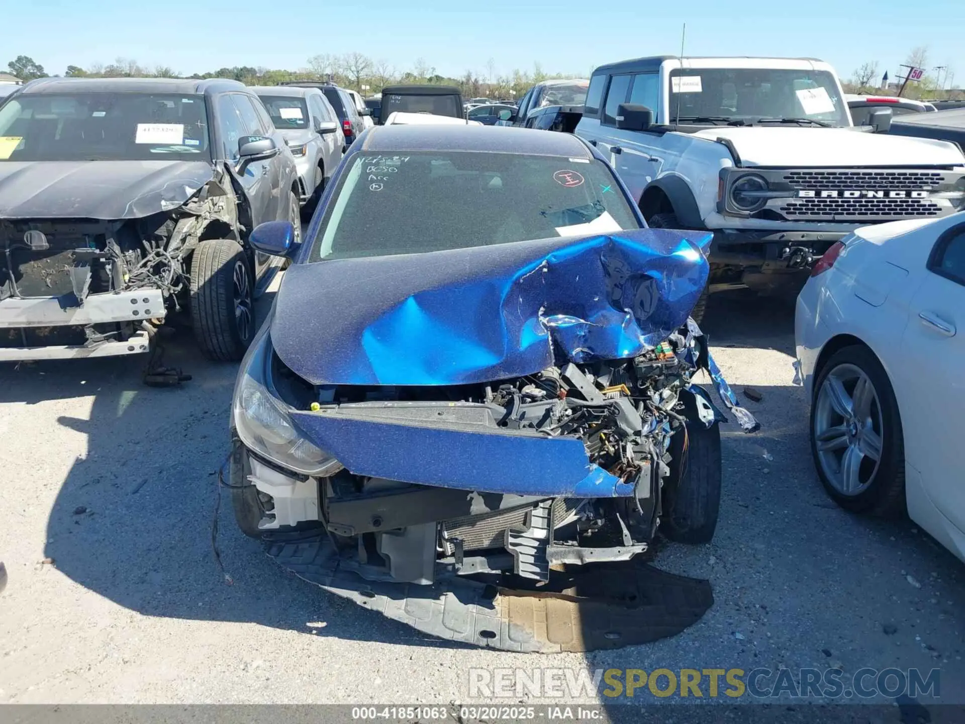 13 fotografías del automóvil dañado 3KPC24A69ME146153 HYUNDAI ACCENT 2021