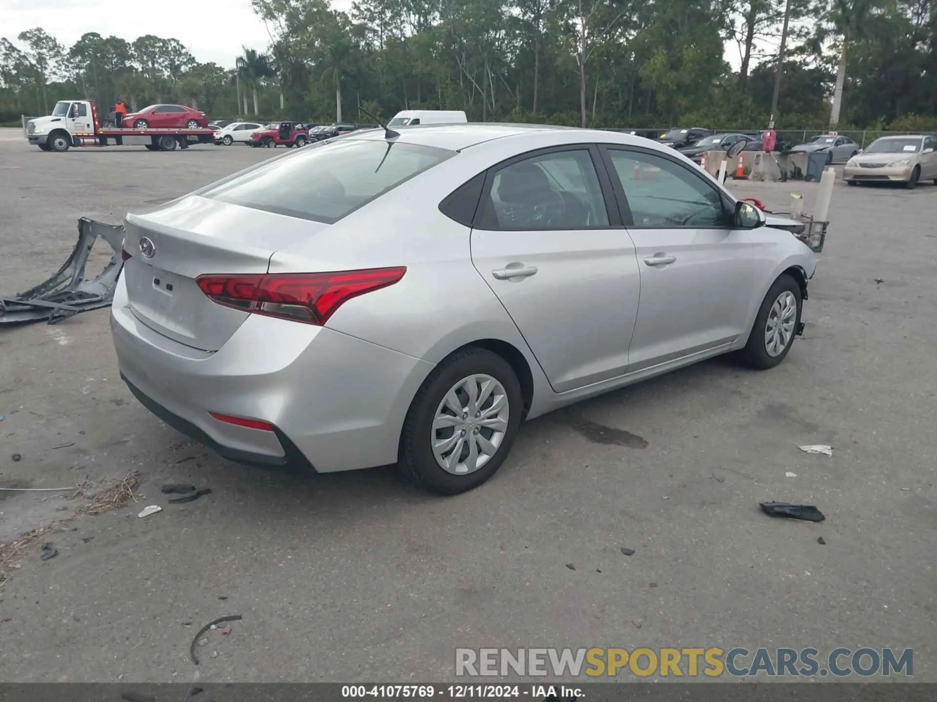4 fotografías del automóvil dañado 3KPC24A6XME148736 HYUNDAI ACCENT 2021