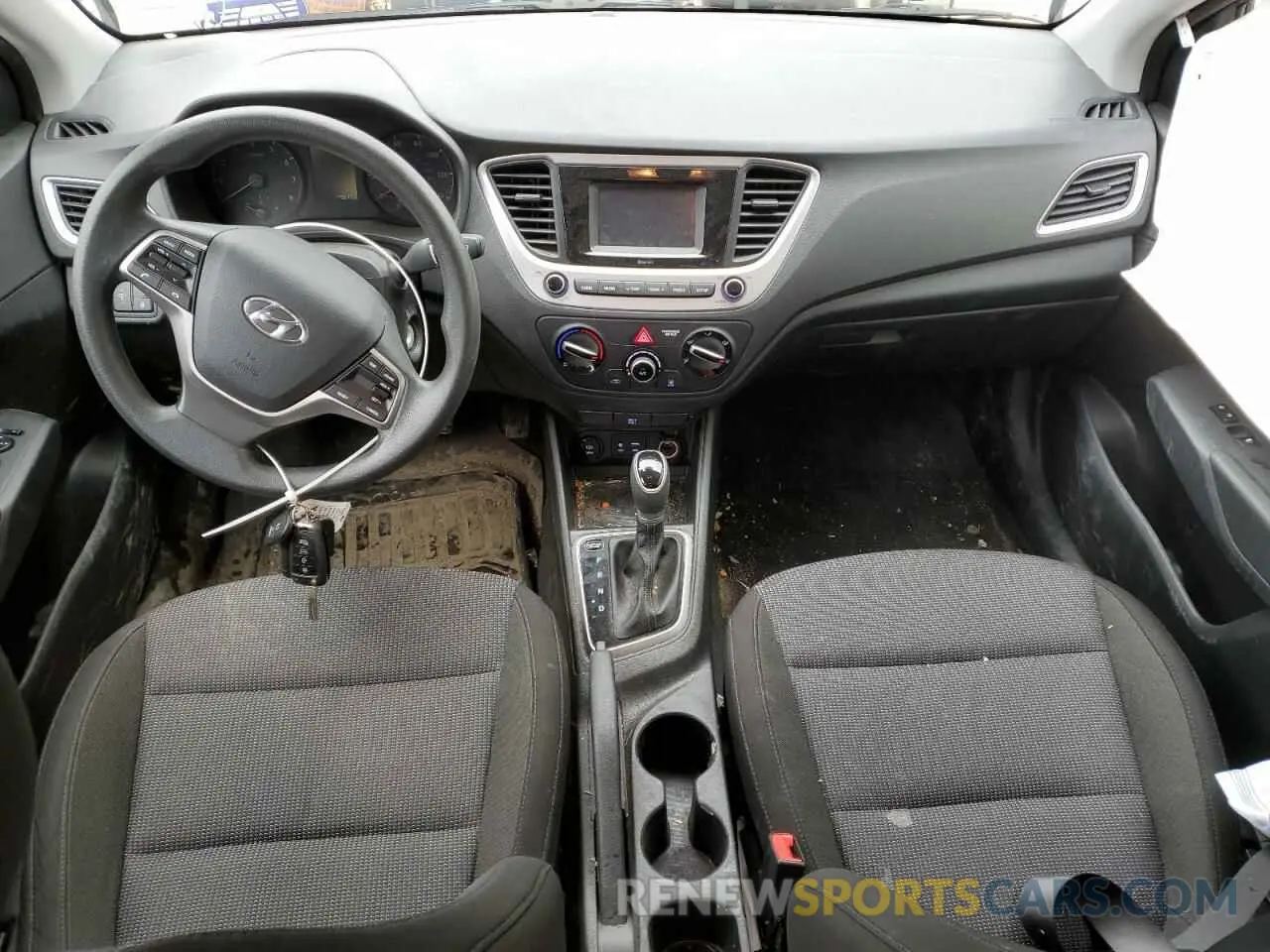 8 fotografías del automóvil dañado 3KPC24A6XME153001 HYUNDAI ACCENT 2021