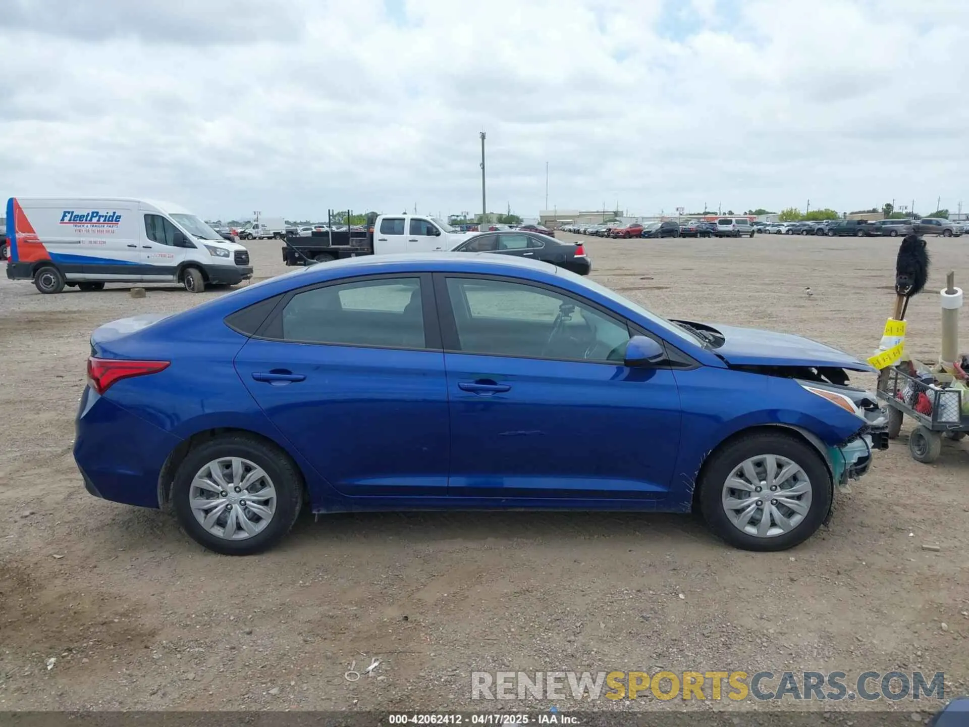 12 fotografías del automóvil dañado 3KPC24A60NE168169 HYUNDAI ACCENT 2022