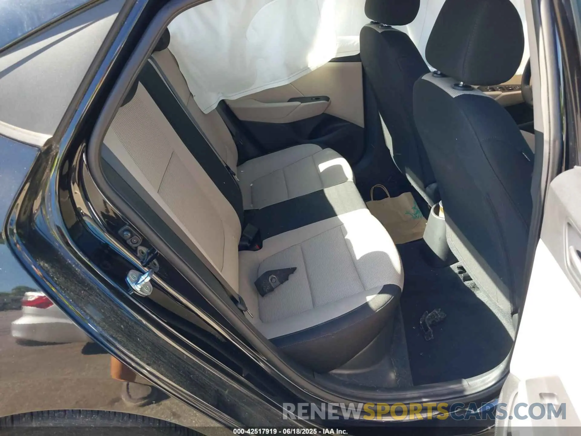 8 fotografías del automóvil dañado 3KPC24A60NE181293 HYUNDAI ACCENT 2022