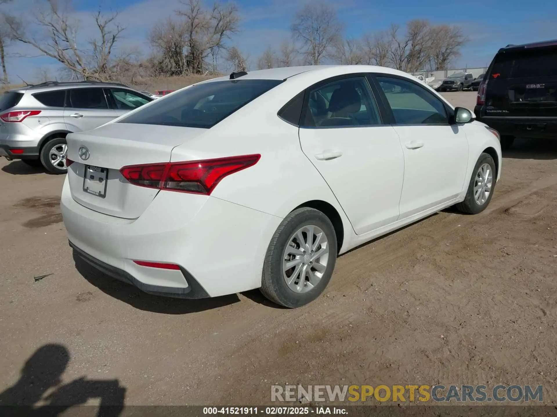 4 fotografías del automóvil dañado 3KPC24A60NE190169 HYUNDAI ACCENT 2022