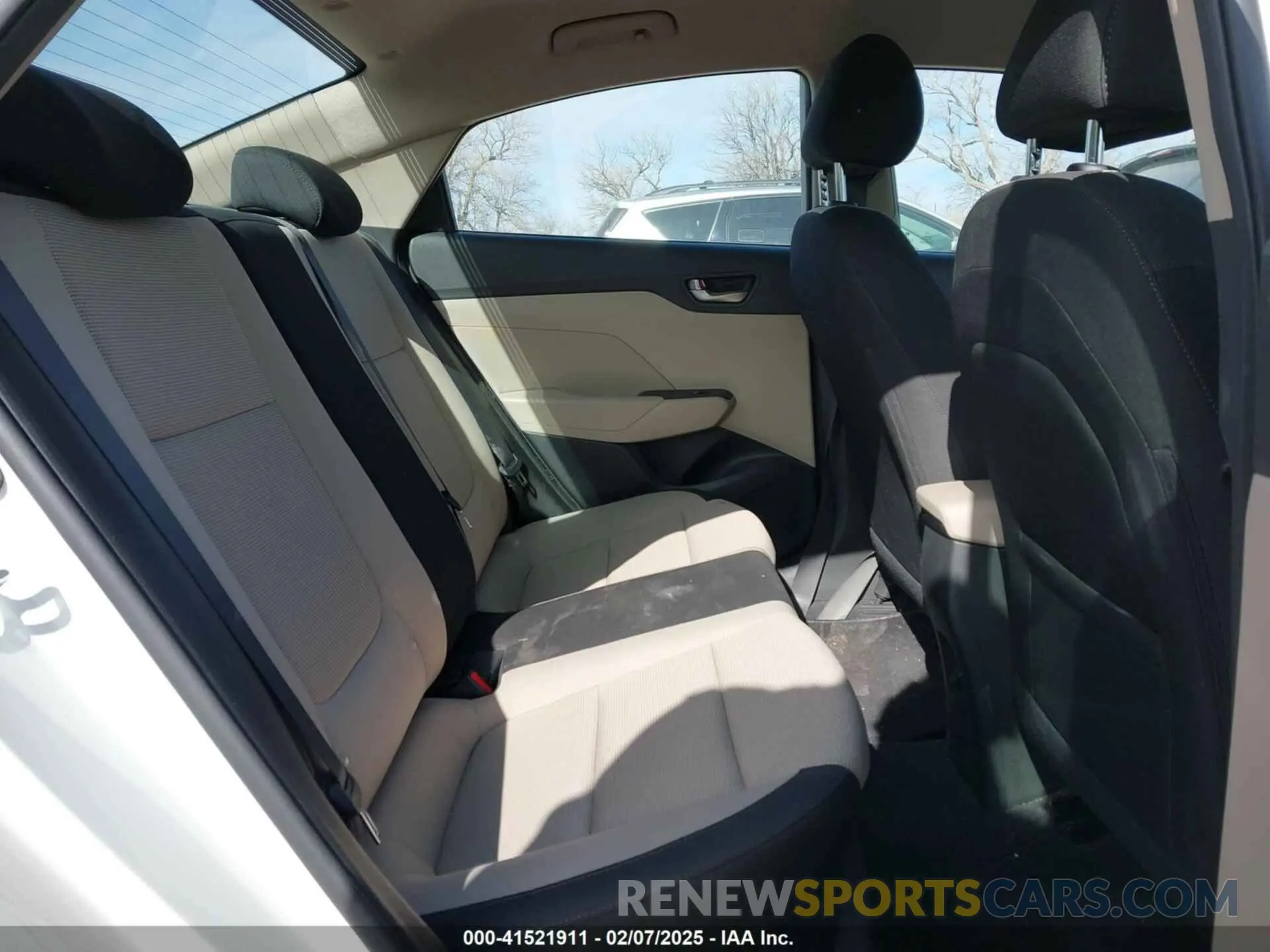 8 fotografías del automóvil dañado 3KPC24A60NE190169 HYUNDAI ACCENT 2022