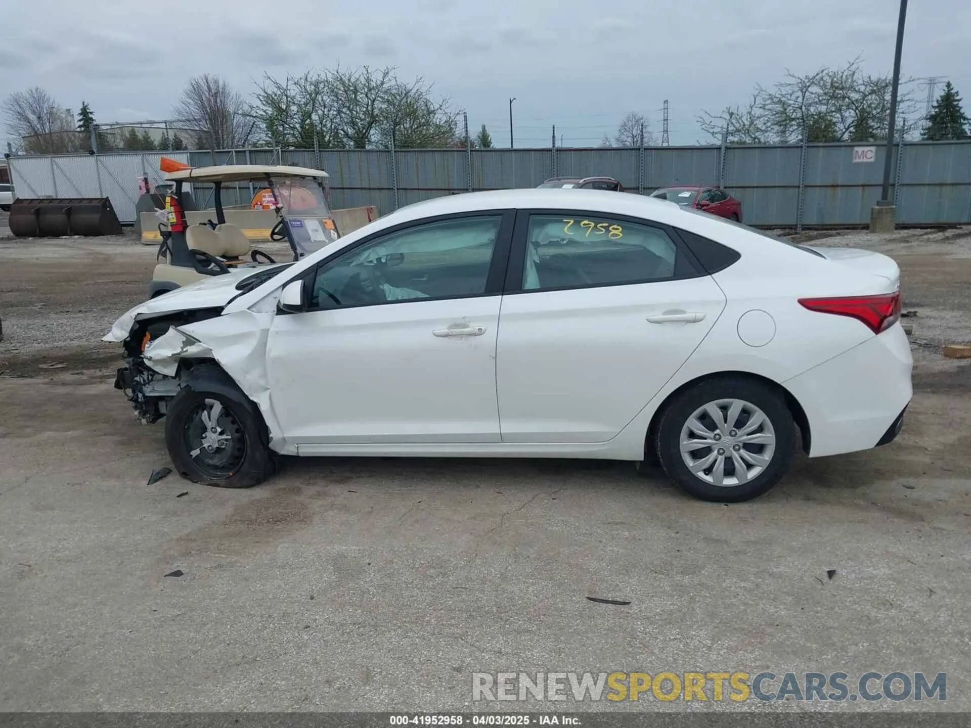 13 fotografías del automóvil dañado 3KPC24A61NE184994 HYUNDAI ACCENT 2022