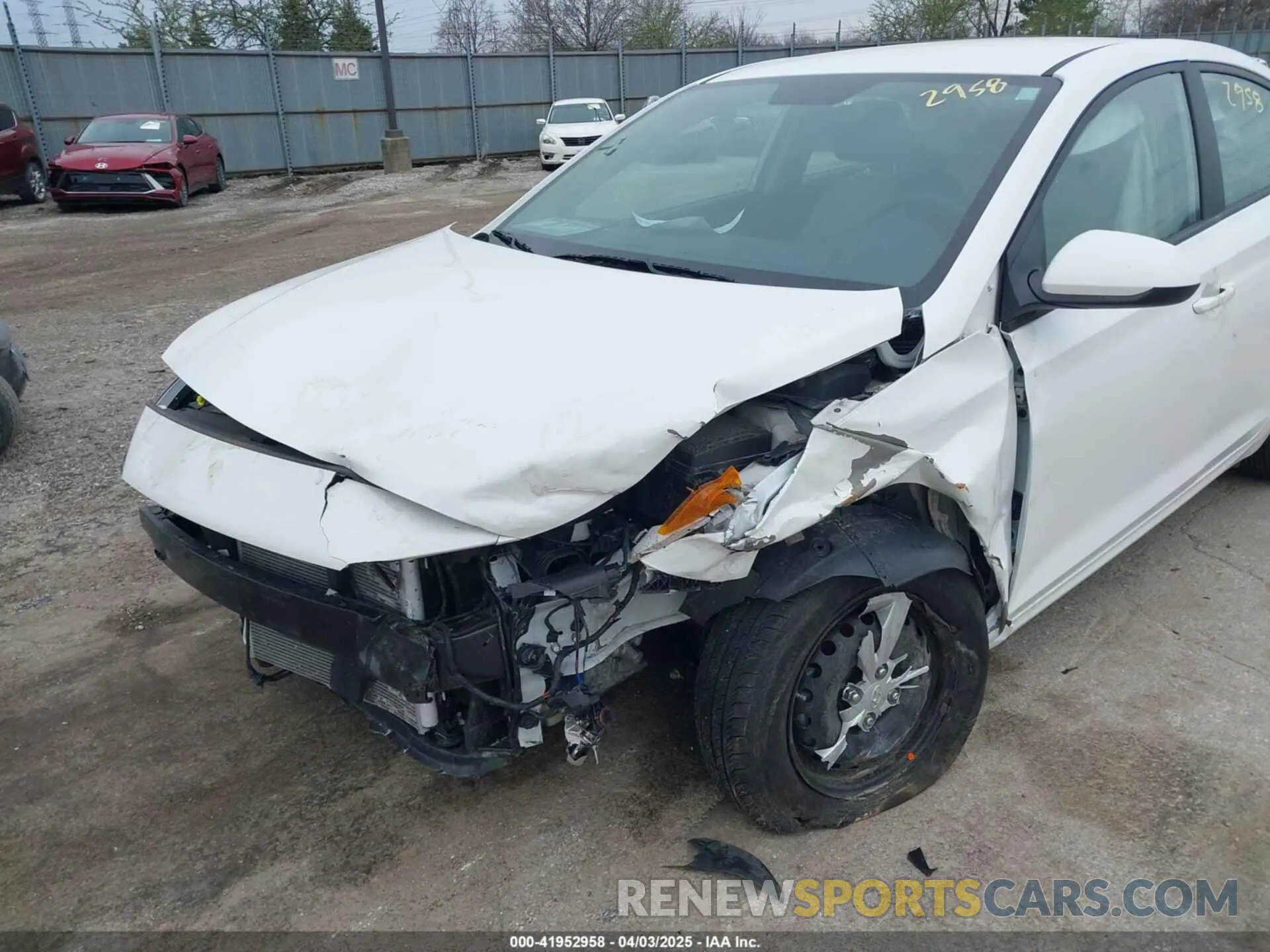 6 fotografías del automóvil dañado 3KPC24A61NE184994 HYUNDAI ACCENT 2022