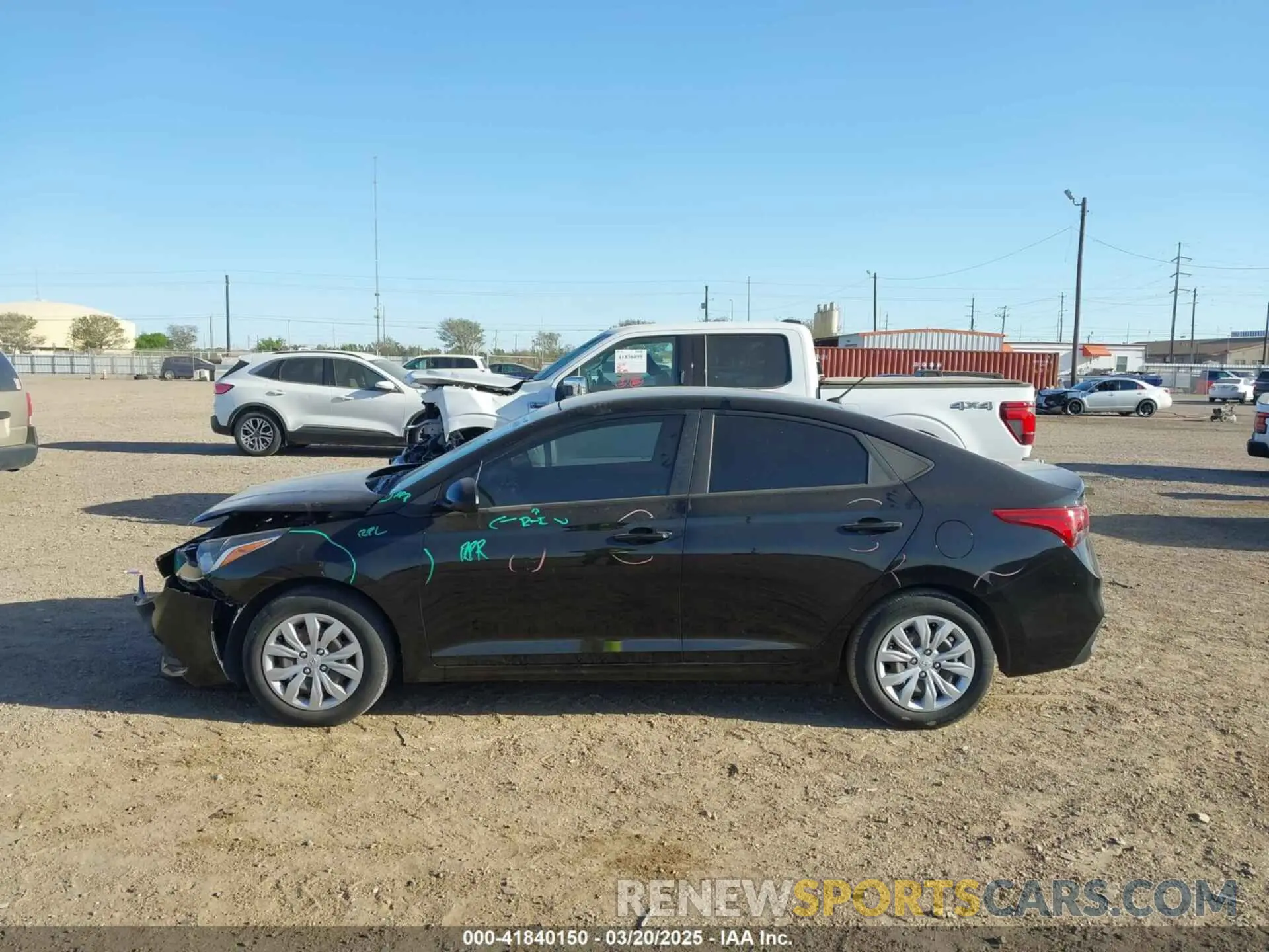 14 fotografías del automóvil dañado 3KPC24A62NE158081 HYUNDAI ACCENT 2022