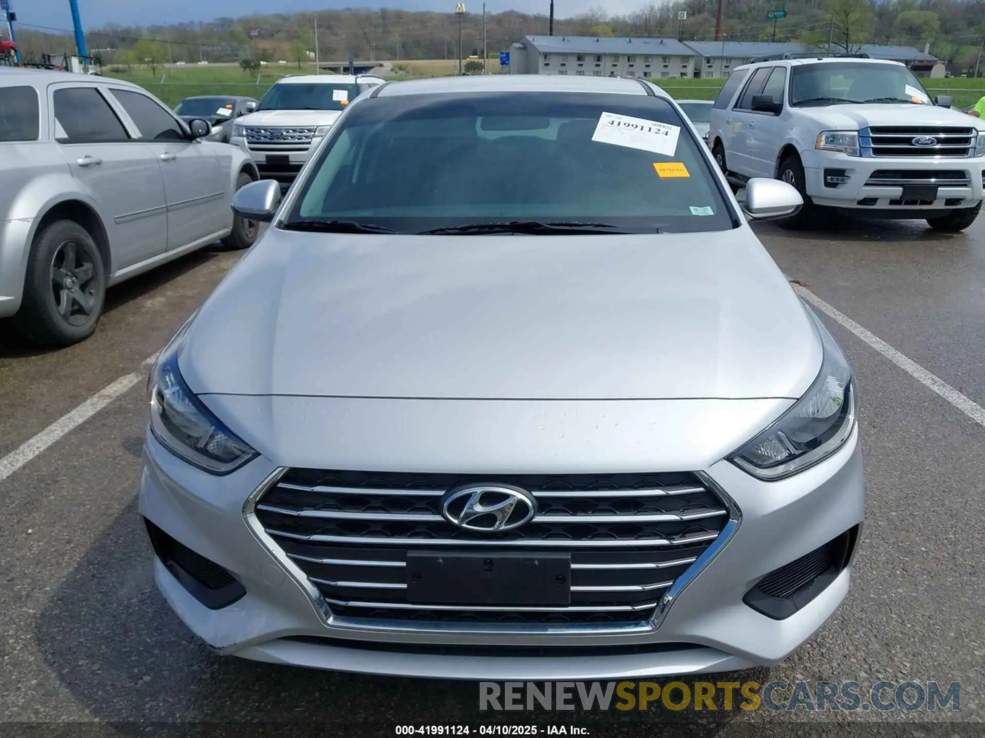12 fotografías del automóvil dañado 3KPC24A62NE167945 HYUNDAI ACCENT 2022