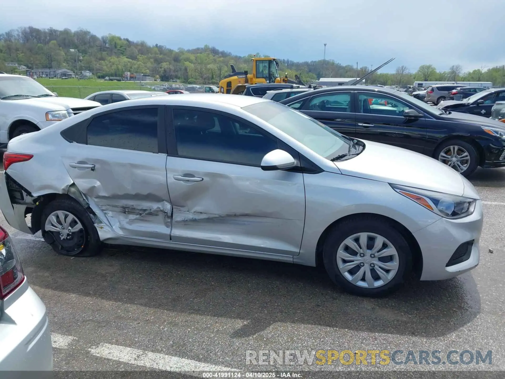 13 fotografías del automóvil dañado 3KPC24A62NE167945 HYUNDAI ACCENT 2022