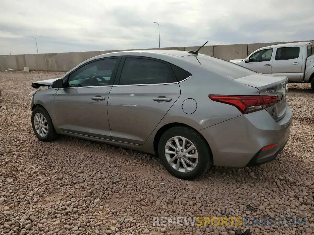2 fotografías del automóvil dañado 3KPC24A62NE187628 HYUNDAI ACCENT 2022