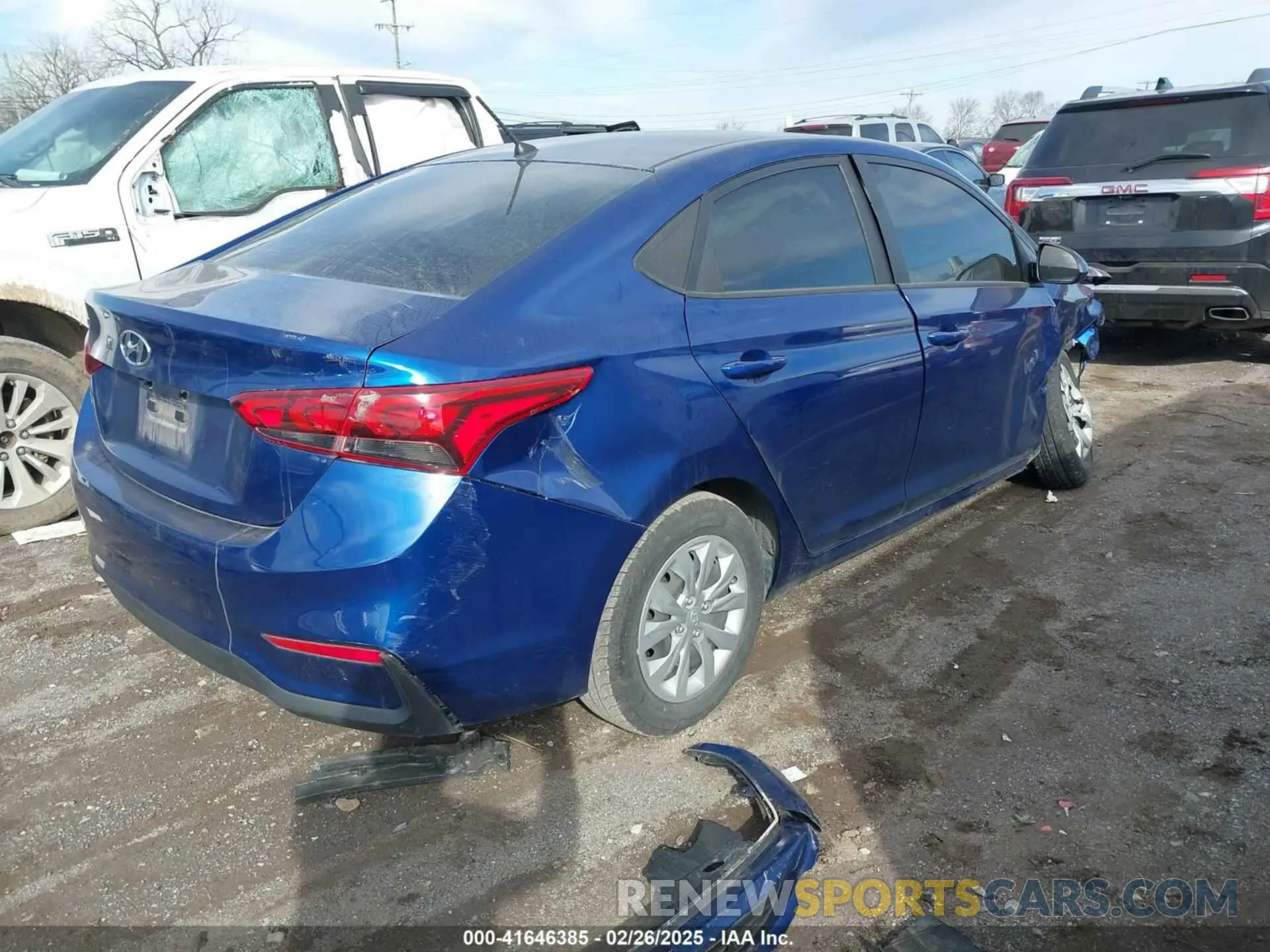 4 fotografías del automóvil dañado 3KPC24A64NE177005 HYUNDAI ACCENT 2022
