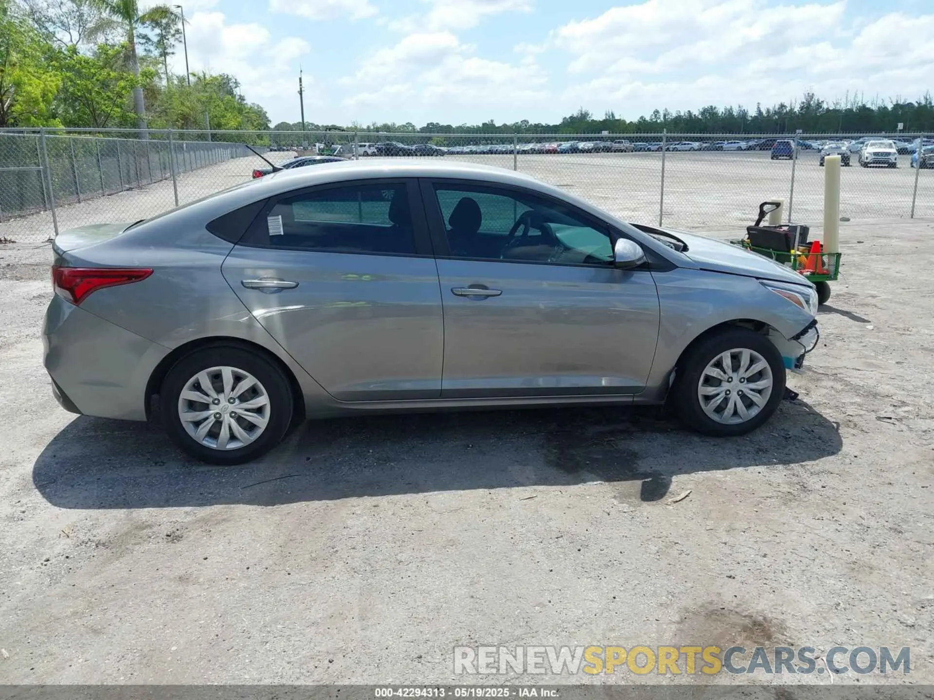 13 fotografías del automóvil dañado 3KPC24A64NE177618 HYUNDAI ACCENT 2022