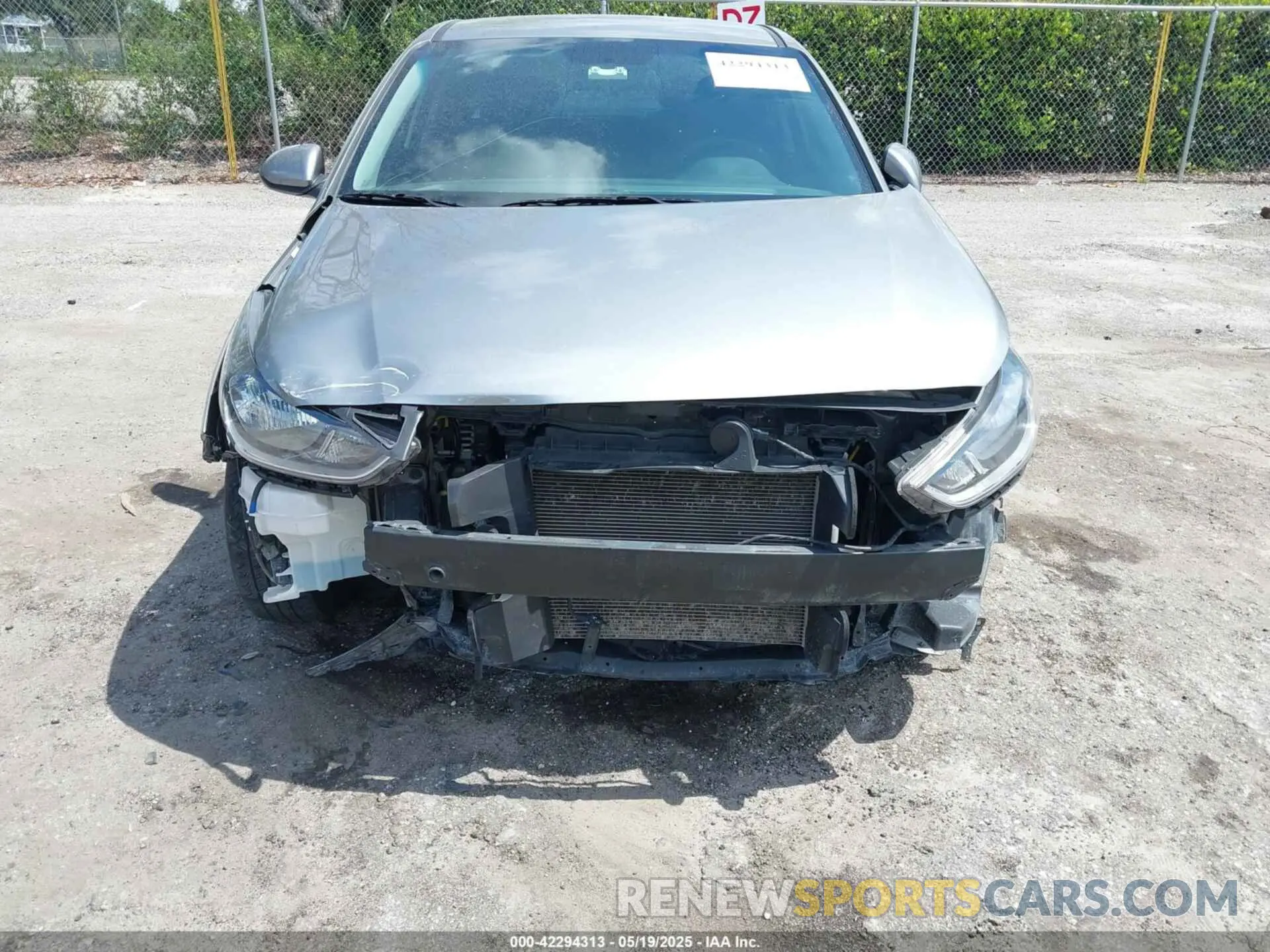 6 fotografías del automóvil dañado 3KPC24A64NE177618 HYUNDAI ACCENT 2022