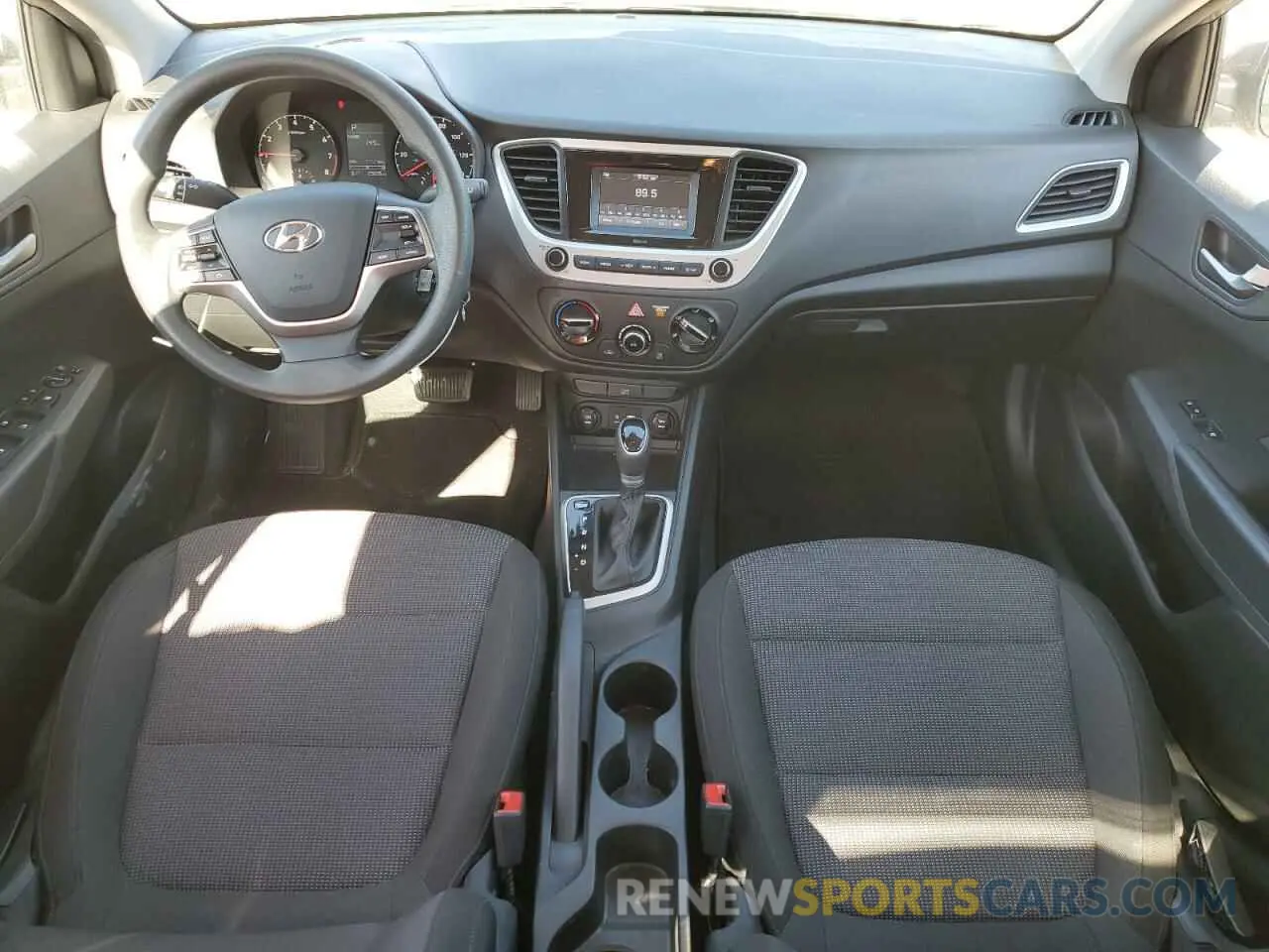 8 fotografías del automóvil dañado 3KPC24A64NE179742 HYUNDAI ACCENT 2022