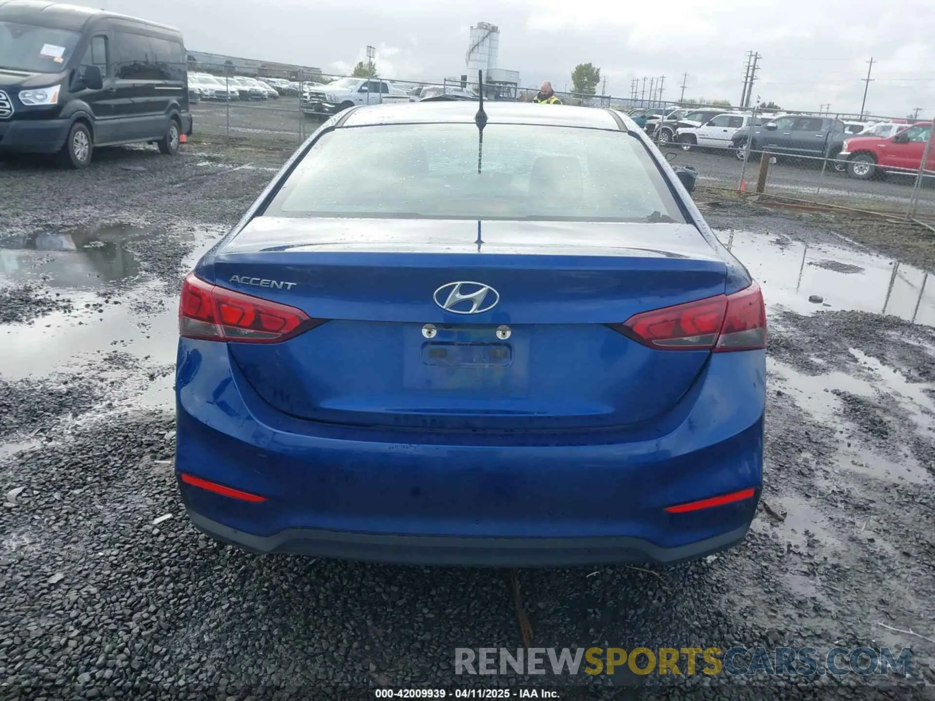 16 fotografías del automóvil dañado 3KPC24A64NE184942 HYUNDAI ACCENT 2022