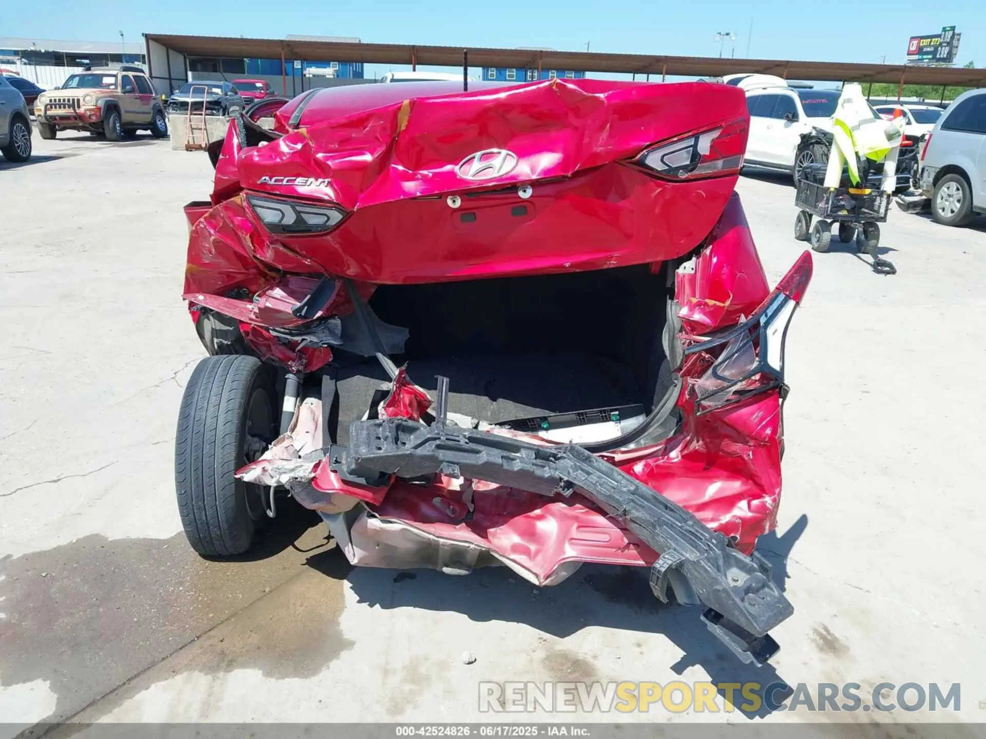 16 fotografías del automóvil dañado 3KPC24A65NE158043 HYUNDAI ACCENT 2022
