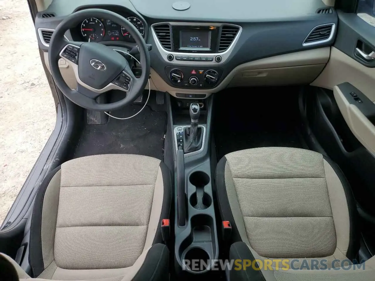8 fotografías del automóvil dañado 3KPC24A65NE169219 HYUNDAI ACCENT 2022