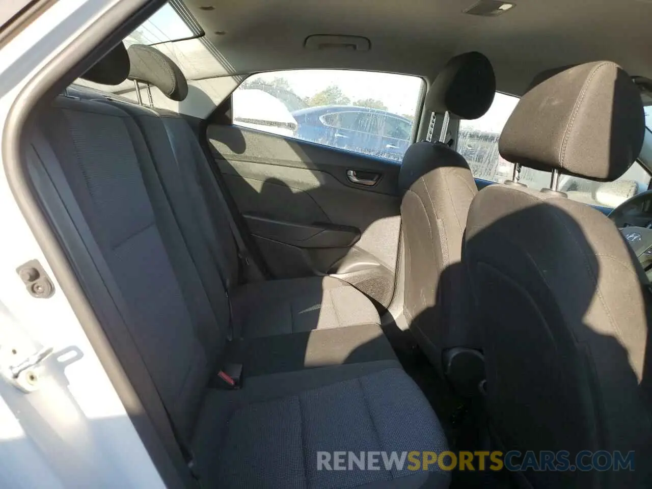 10 fotografías del automóvil dañado 3KPC24A66NE165504 HYUNDAI ACCENT 2022
