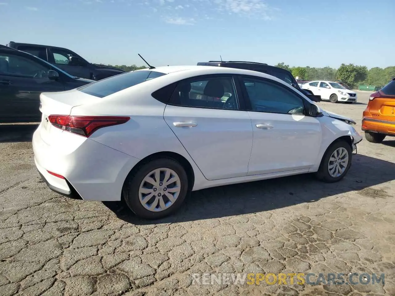 3 fotografías del automóvil dañado 3KPC24A66NE170234 HYUNDAI ACCENT 2022