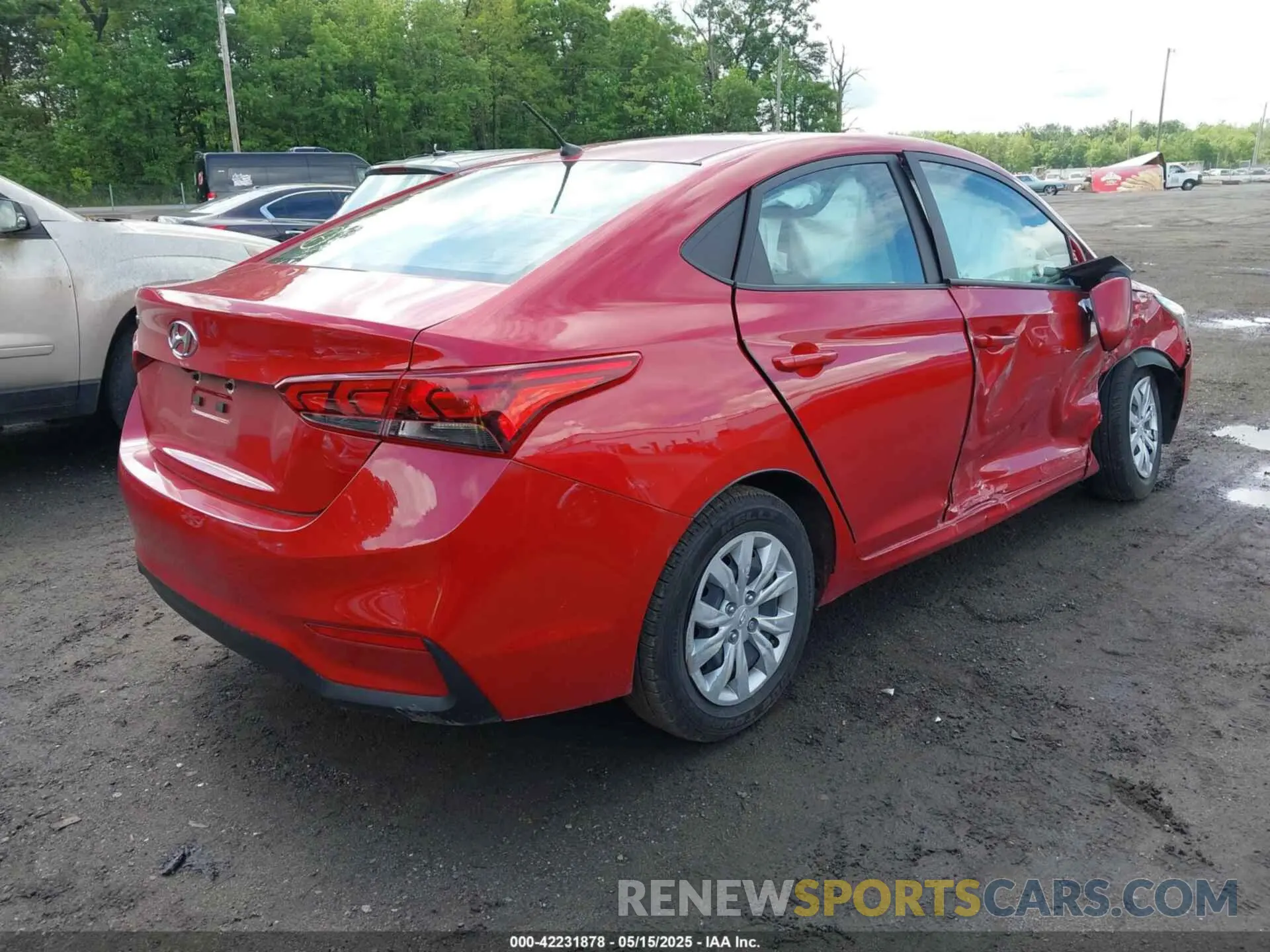 4 fotografías del automóvil dañado 3KPC24A66NE170802 HYUNDAI ACCENT 2022