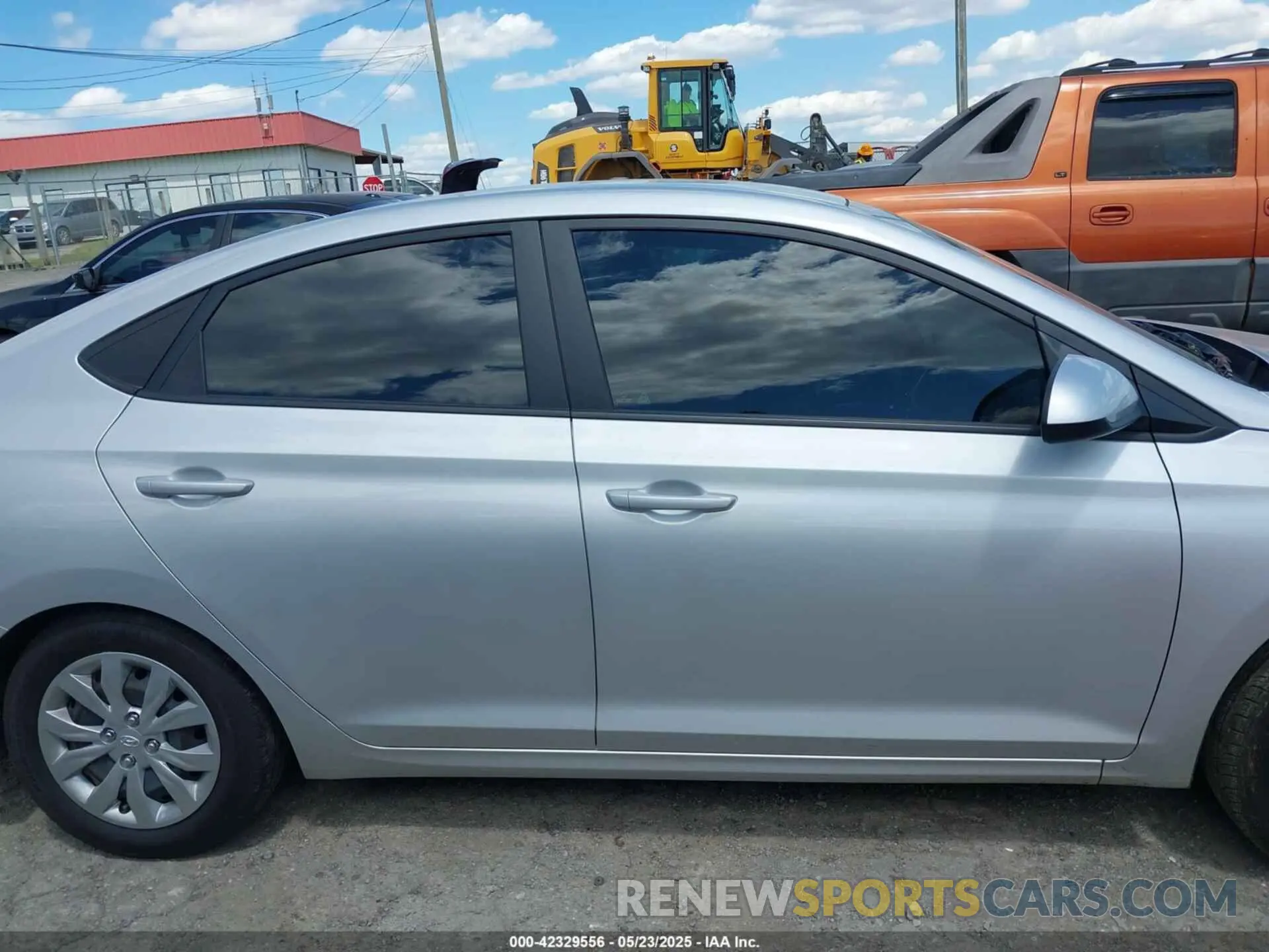 13 fotografías del automóvil dañado 3KPC24A66NE185218 HYUNDAI ACCENT 2022