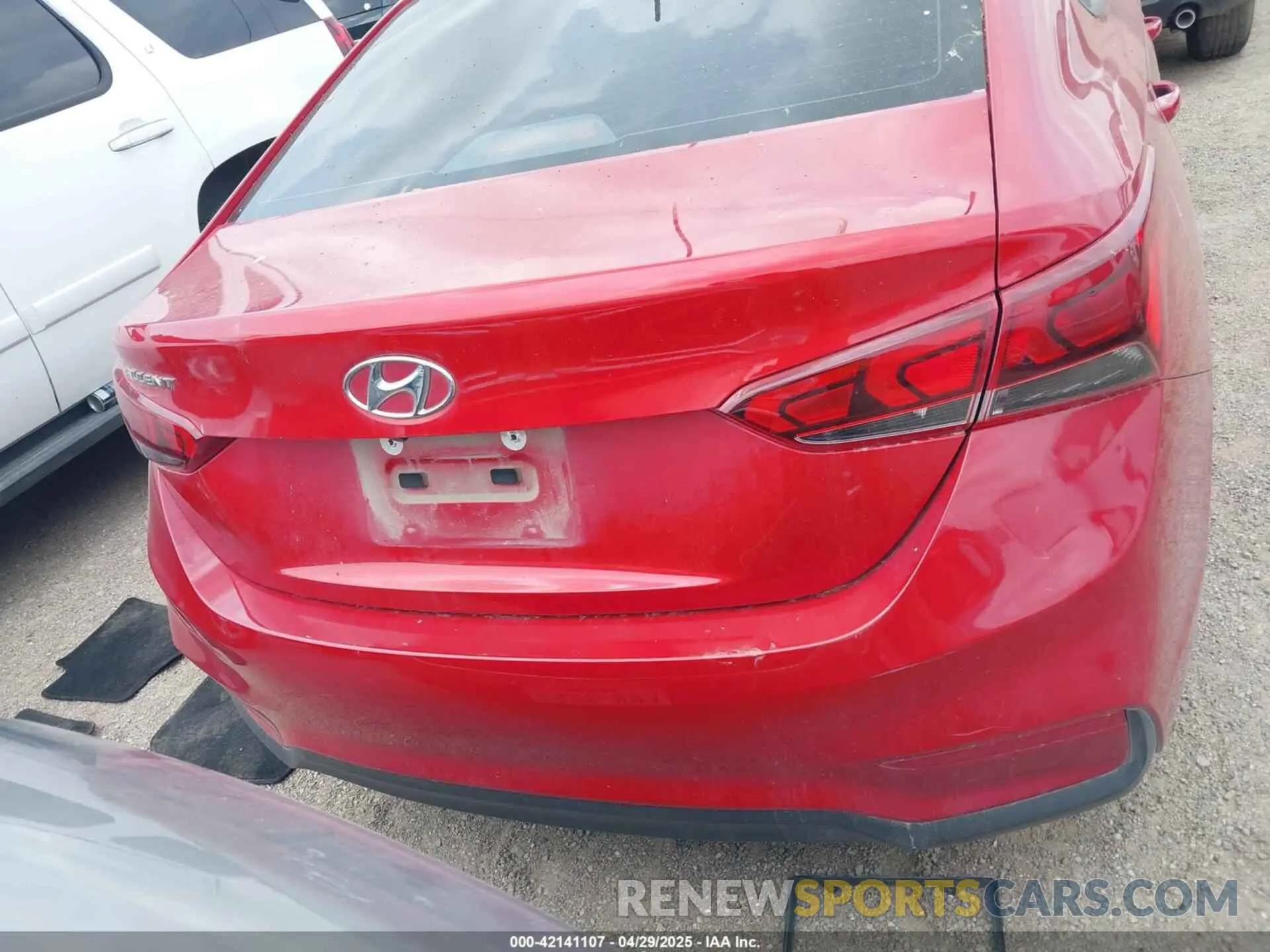 16 fotografías del automóvil dañado 3KPC24A69NE157588 HYUNDAI ACCENT 2022